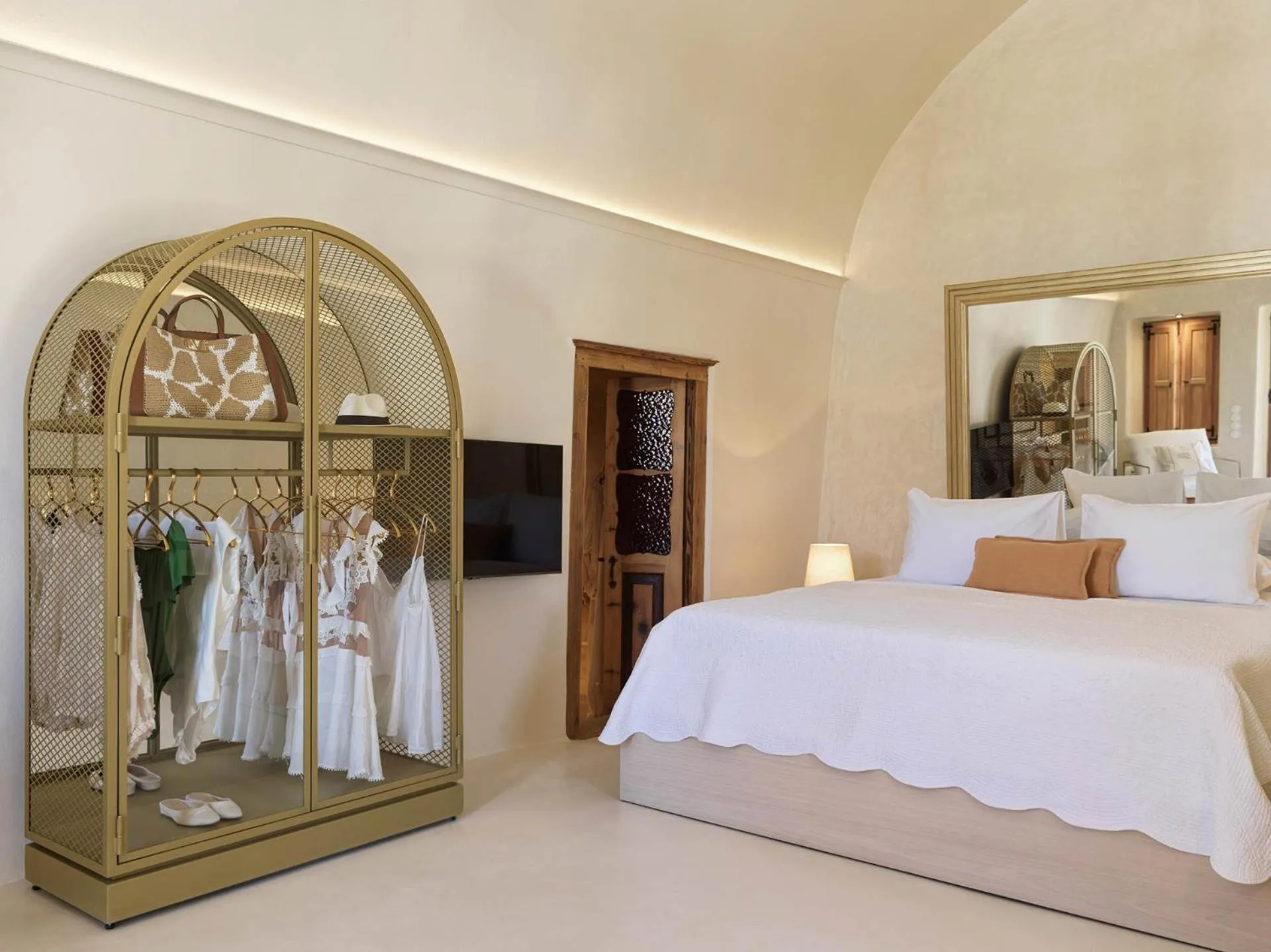 Photo of the whole room, Bed in Maison Dalidaz