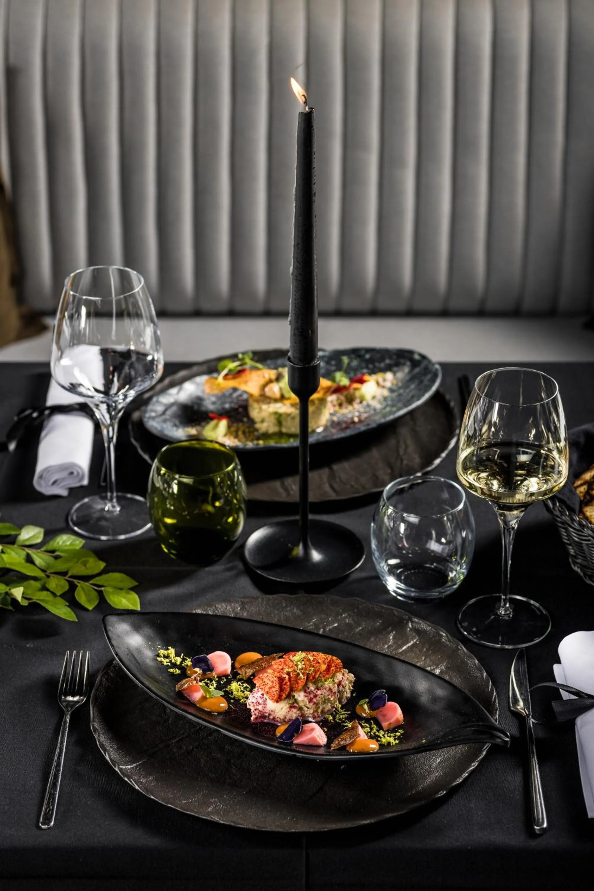 Food and drinks in B THE HOTEL