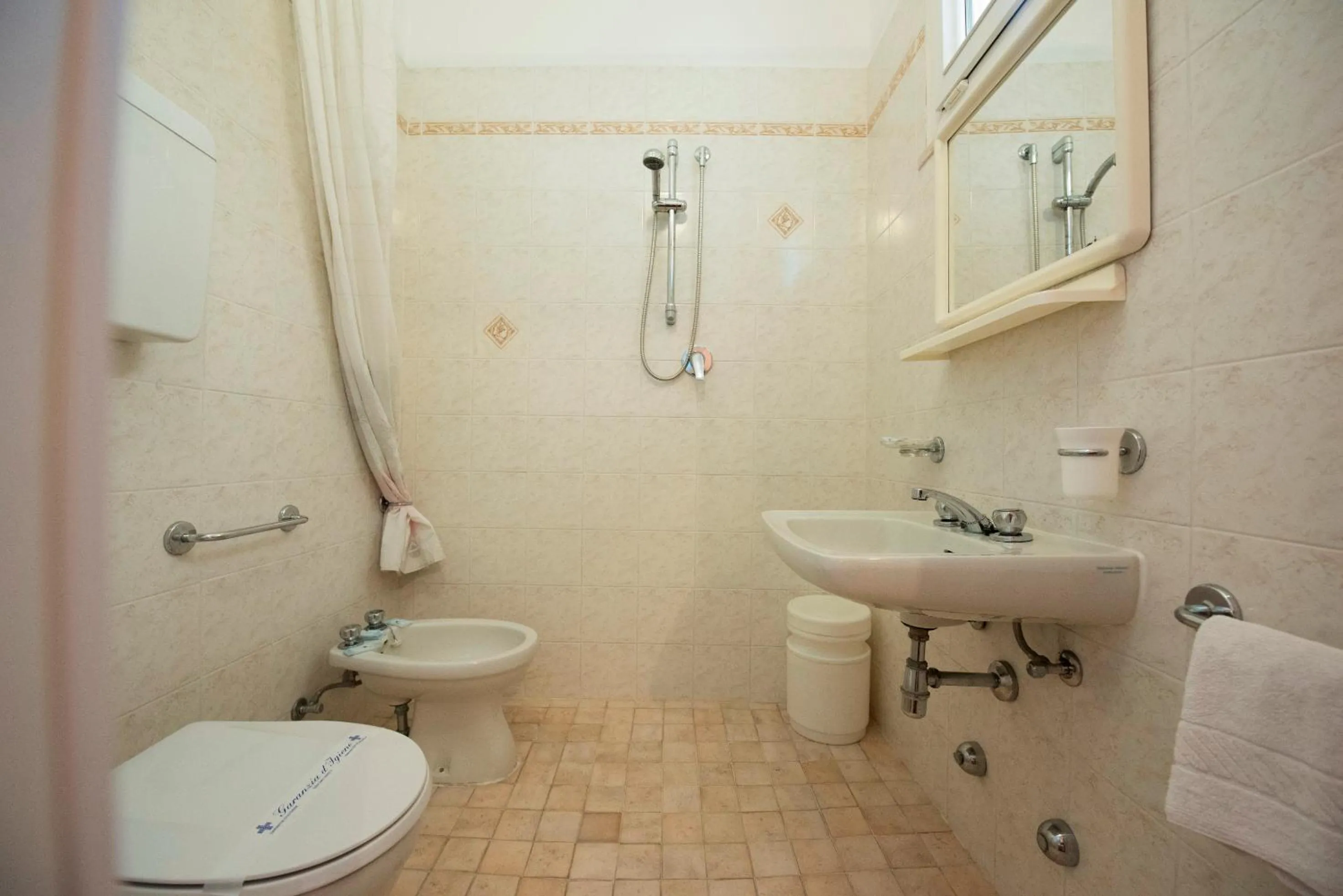 Shower in Hotel Settebello B&B