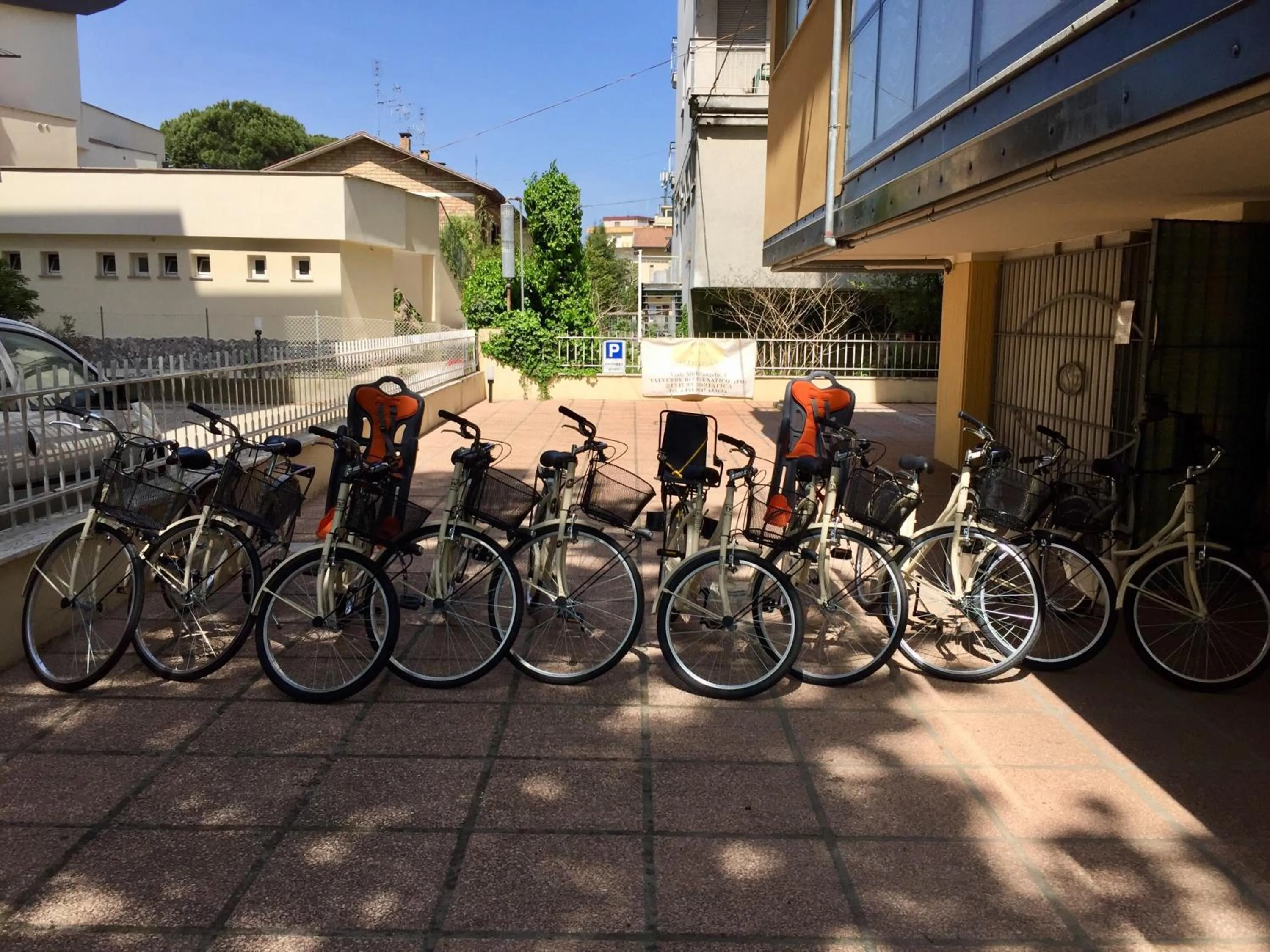 Cycling in Hotel Settebello B&B