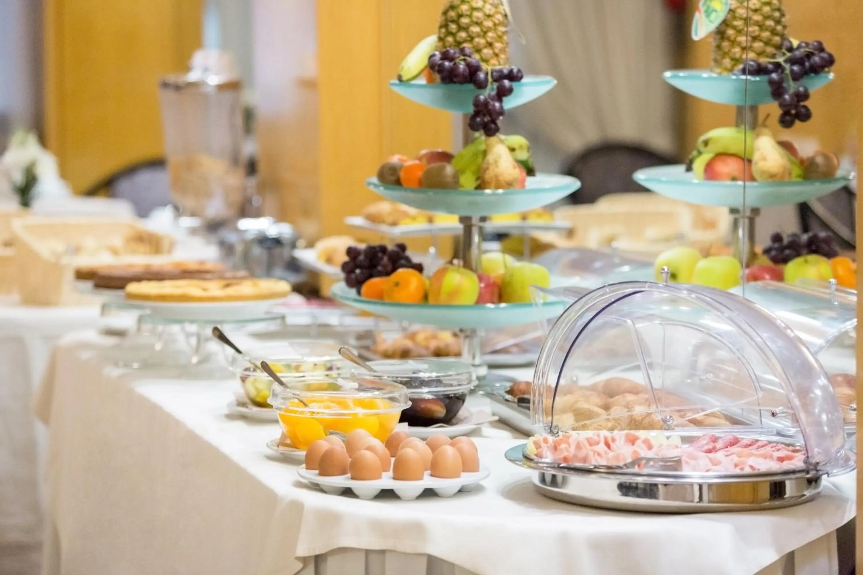 Buffet breakfast in Best Western Hotel Libertà