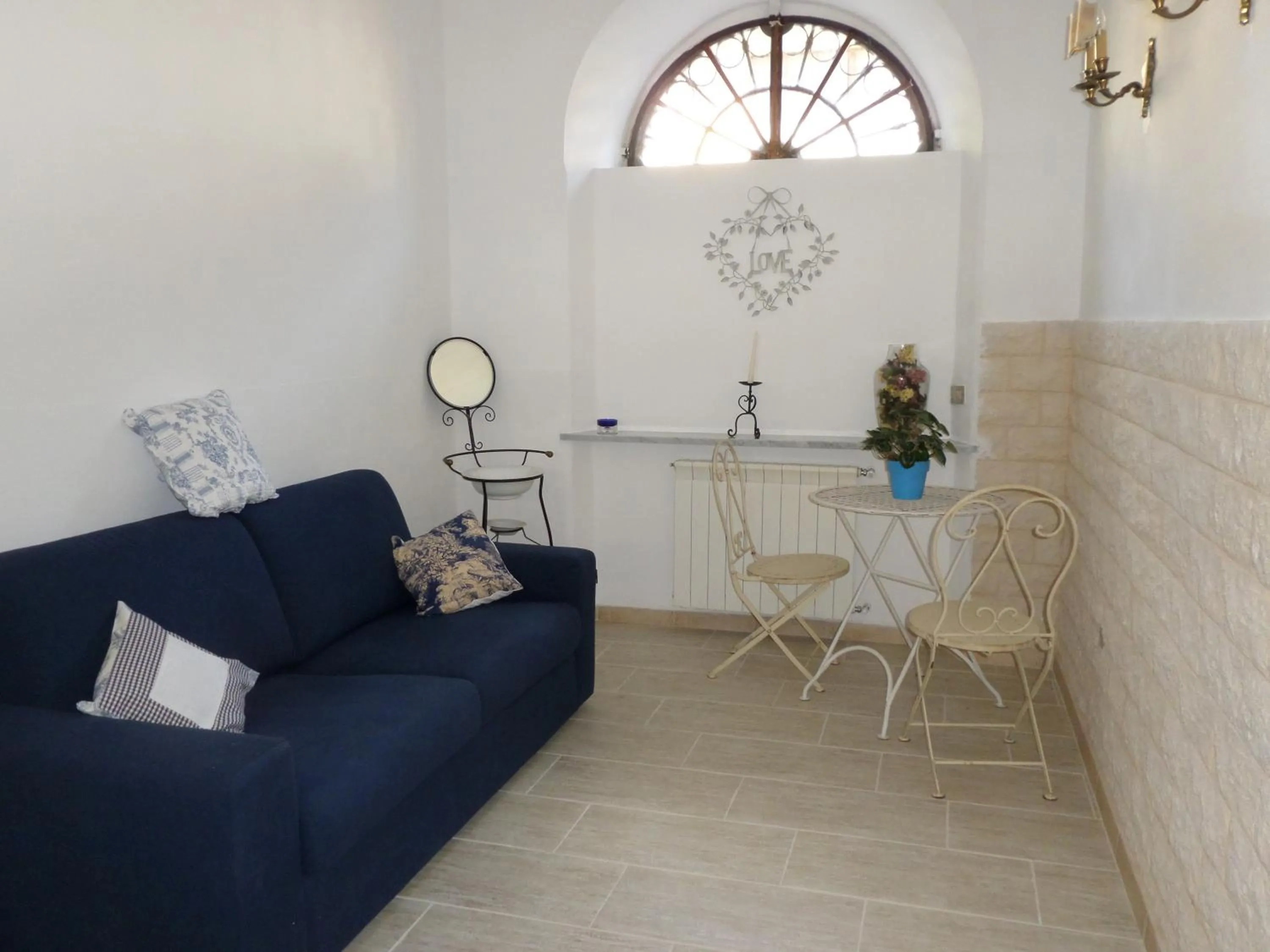 Seating area in I Colori di Mag