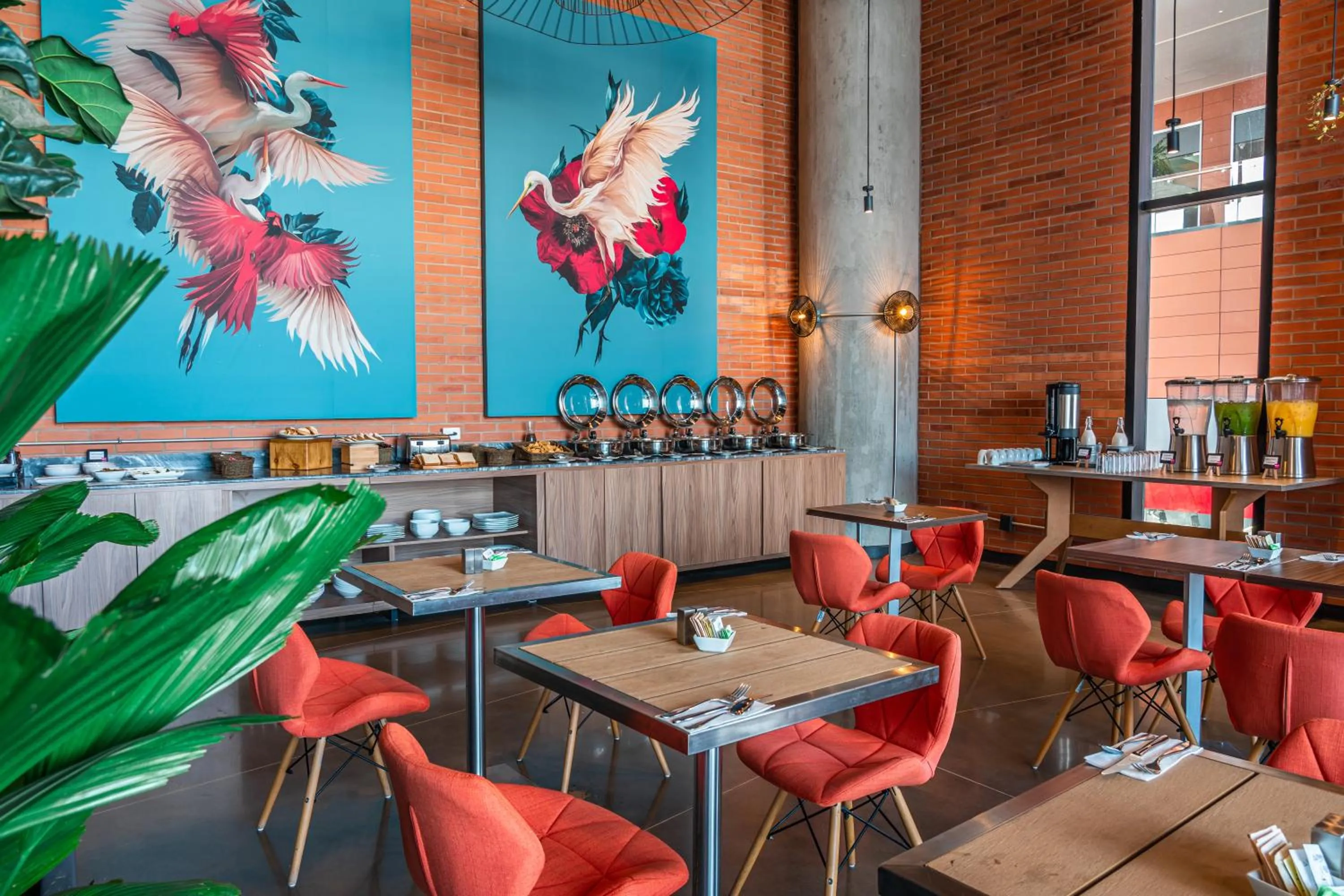 Buffet breakfast in Aloft Guadalajara Sur