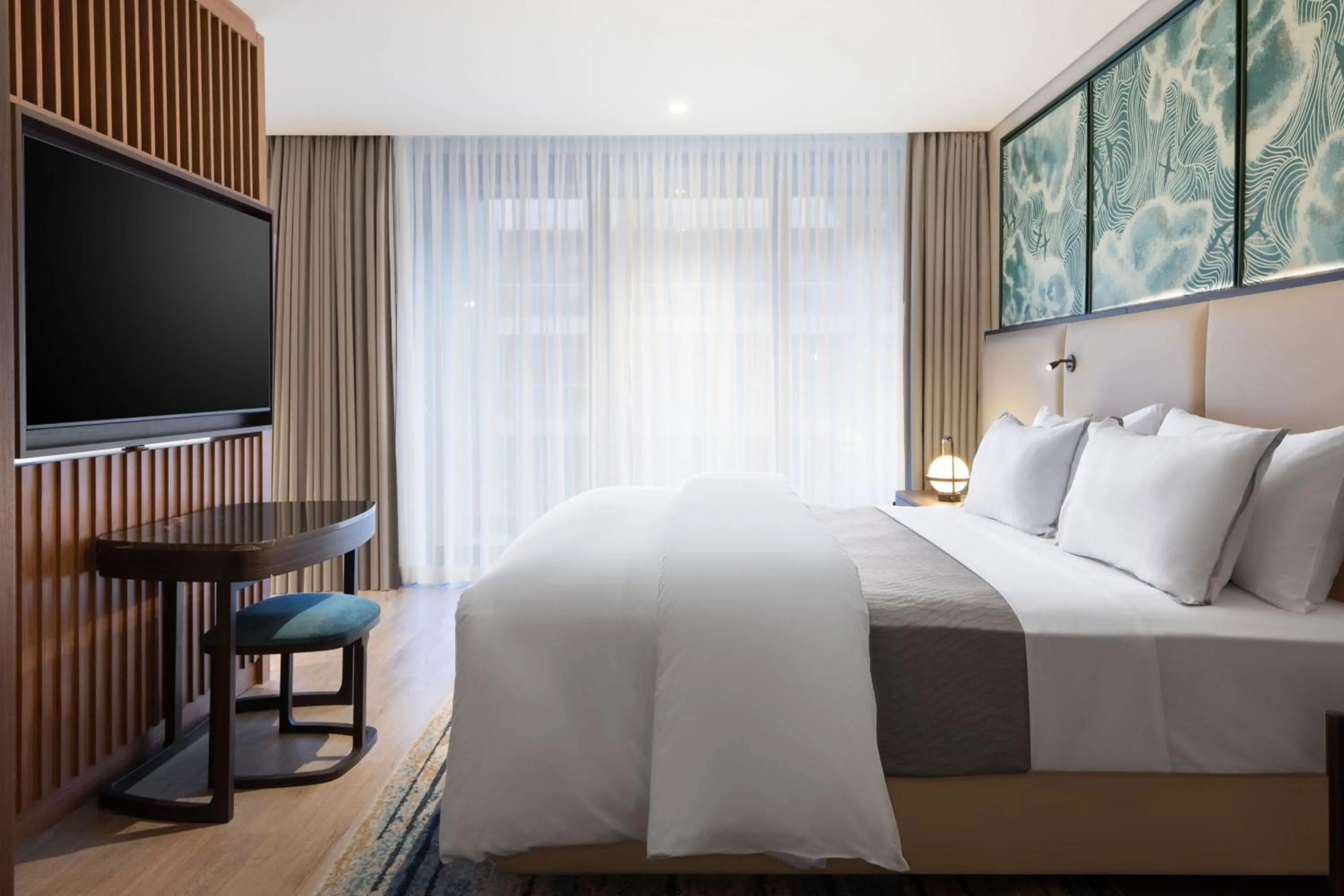 Photo of the whole room, Bed in The Westin Istanbul Nisantasi