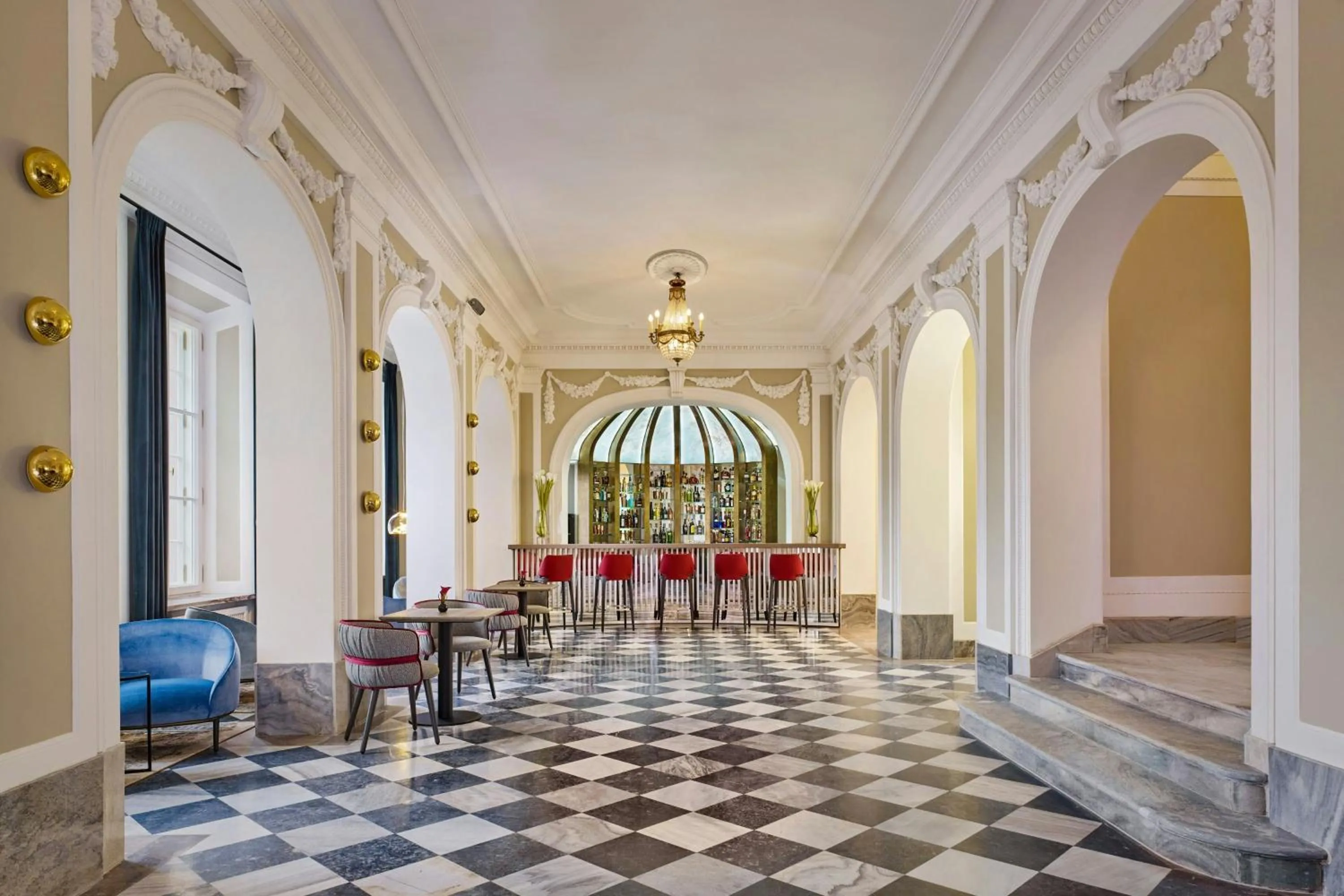 Lounge or bar in Hotel Verte, Warsaw, Autograph Collection