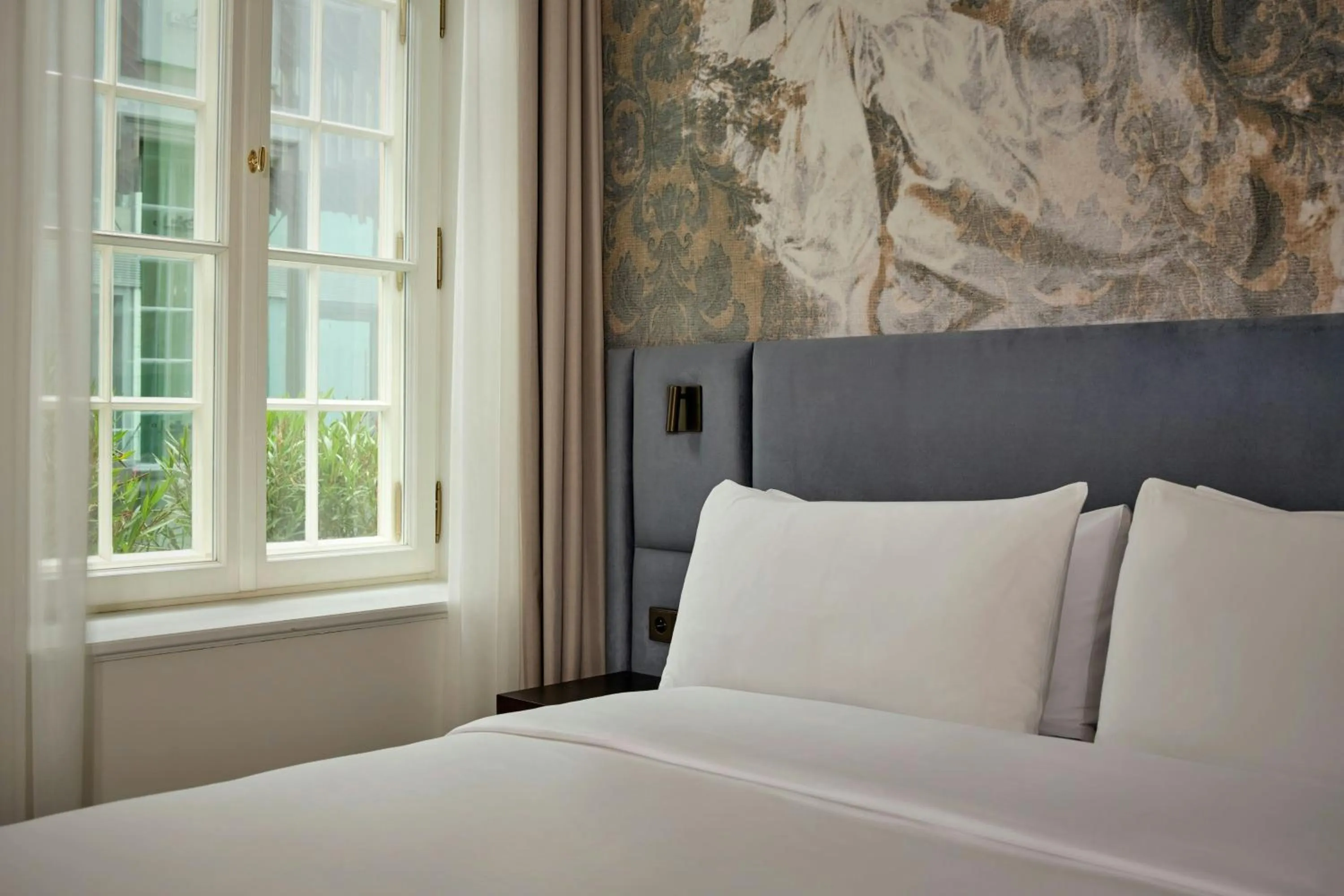 Photo of the whole room, Bed in Hotel Verte, Warsaw, Autograph Collection