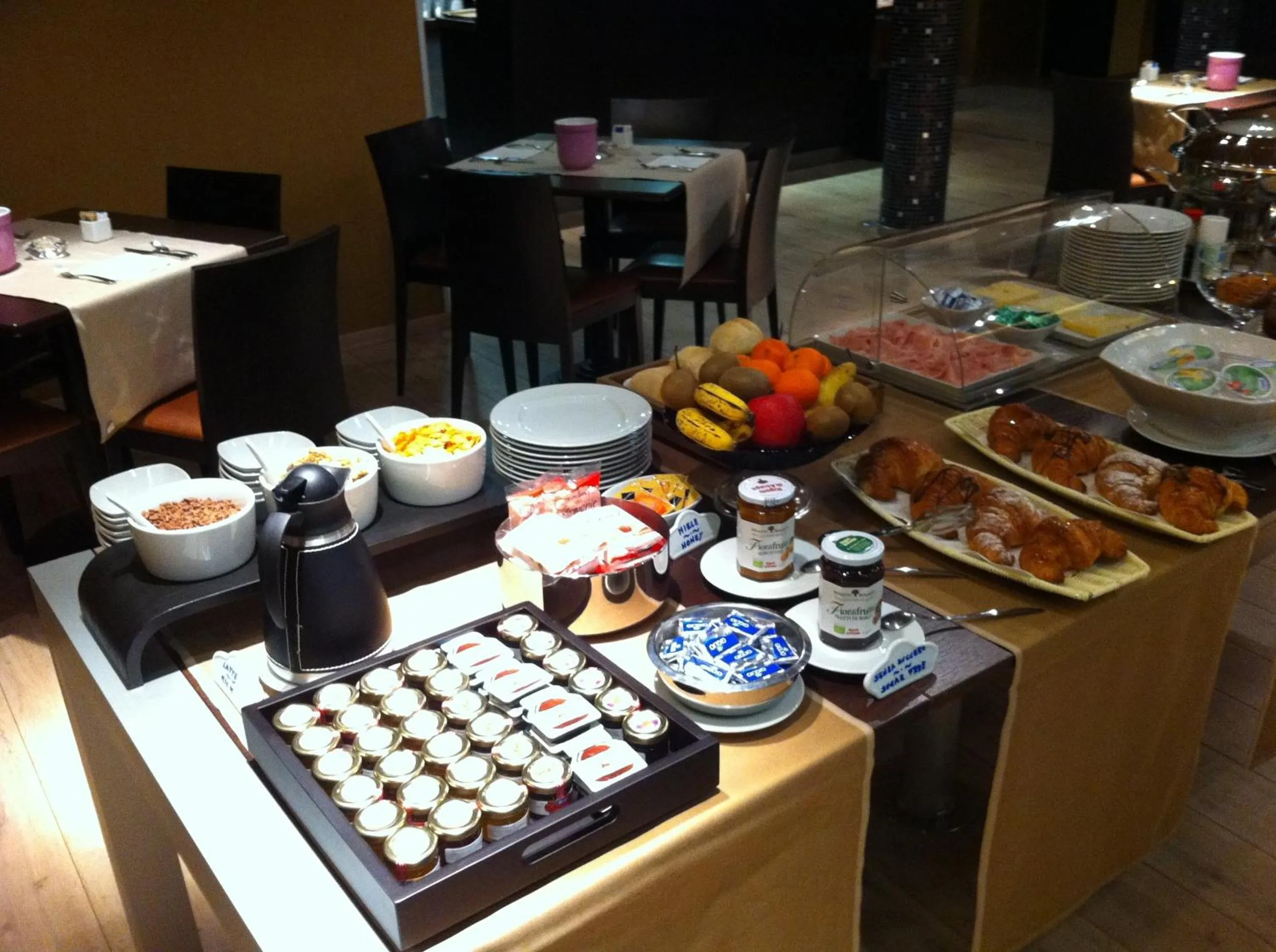 Buffet breakfast in Hotel Fortyfive