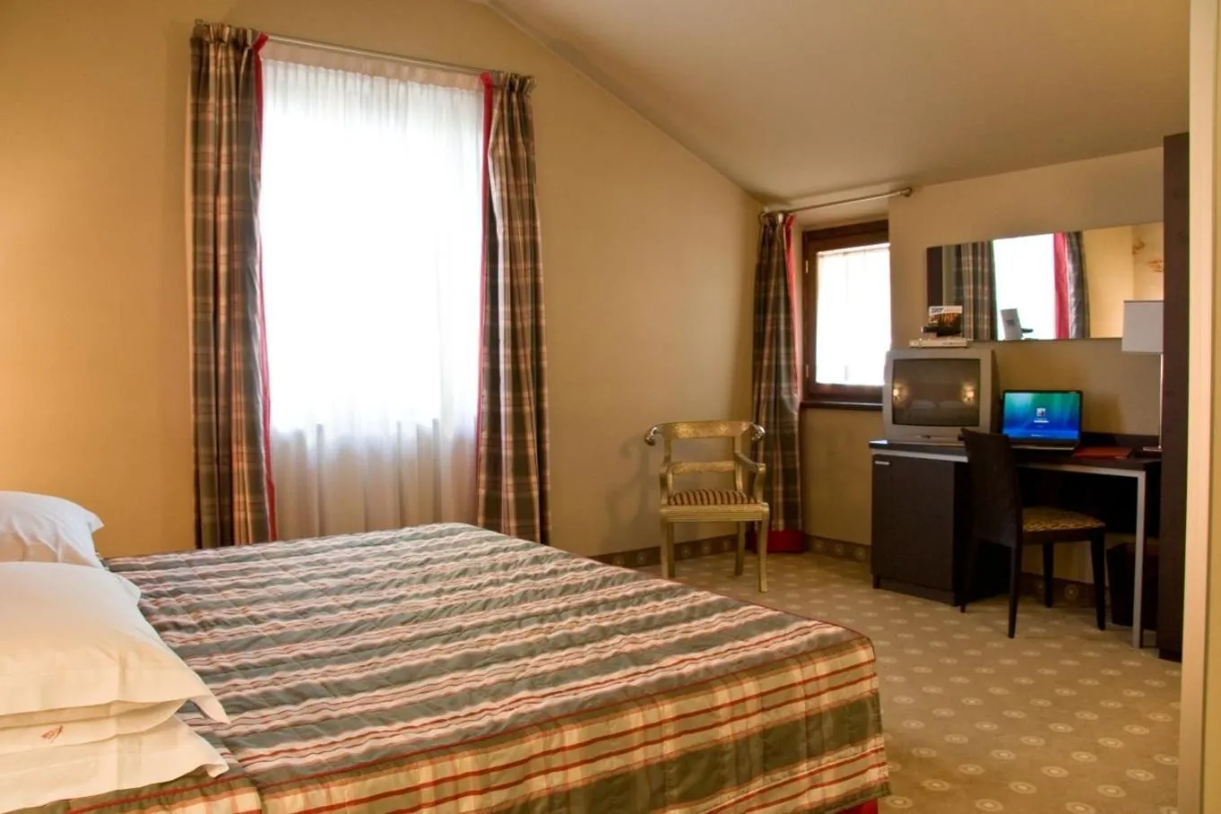 Photo of the whole room, Bed in Hotel Fortyfive