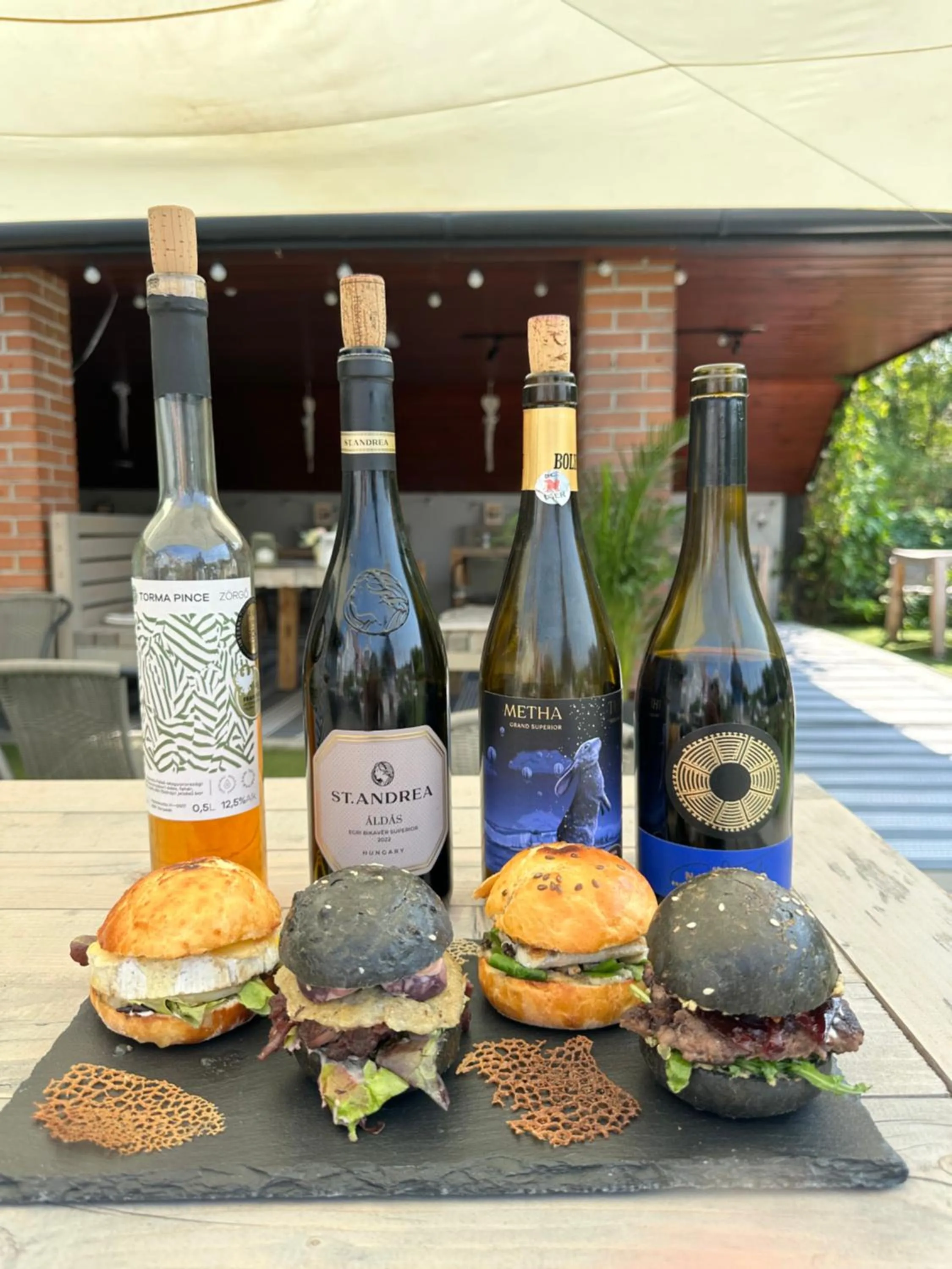 Food and drinks in Villa Bérc