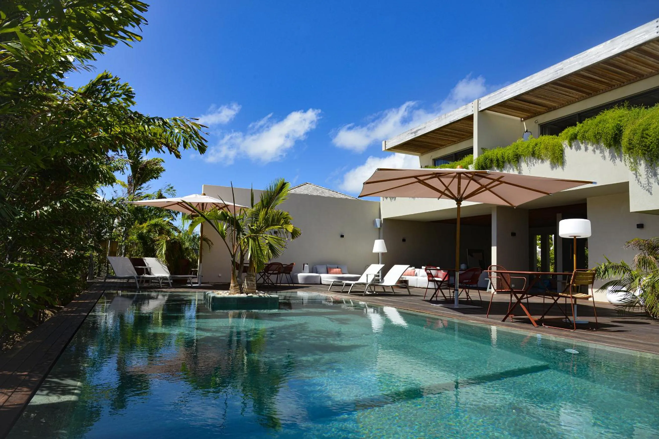 Swimming pool in Le Martin Boutique Hôtel