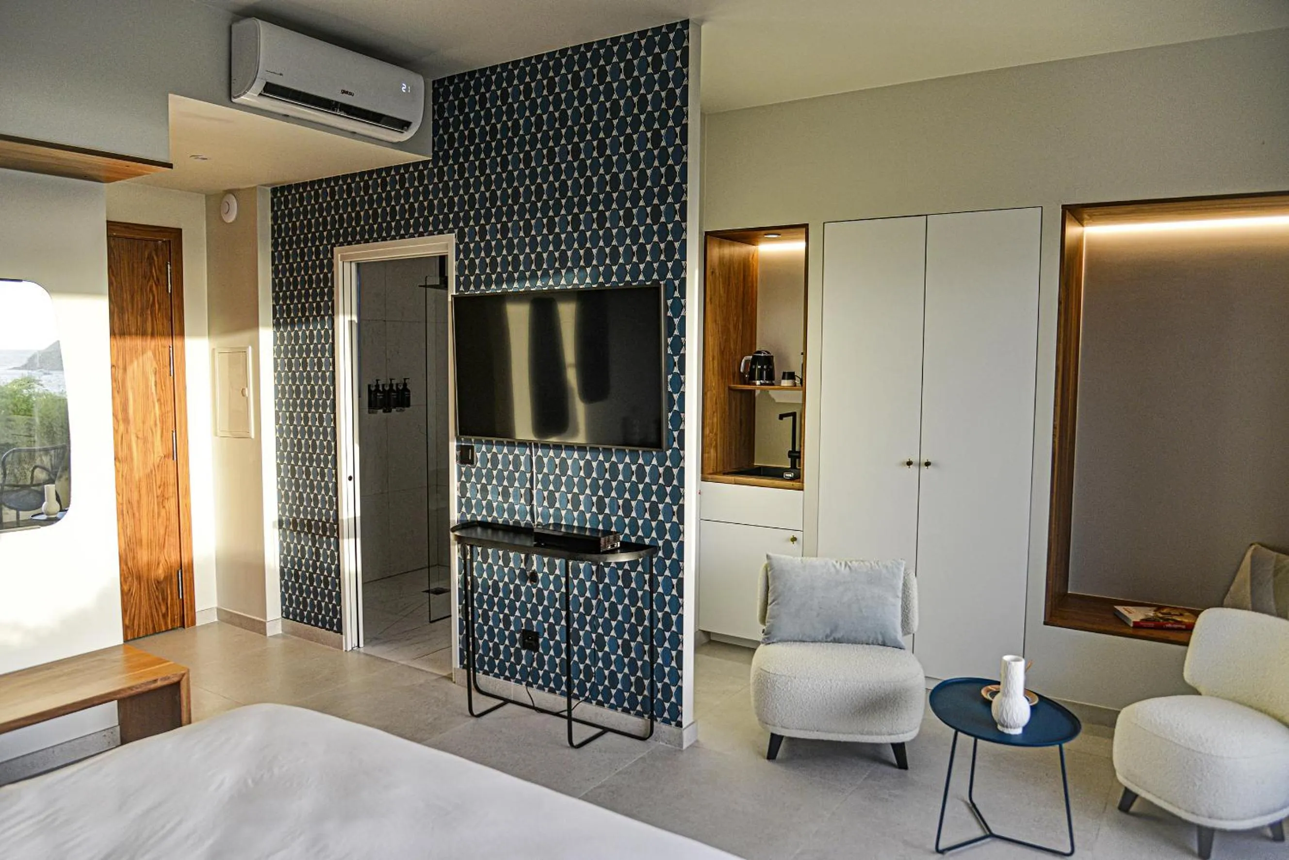 TV and multimedia, Bed in Le Martin Boutique Hôtel