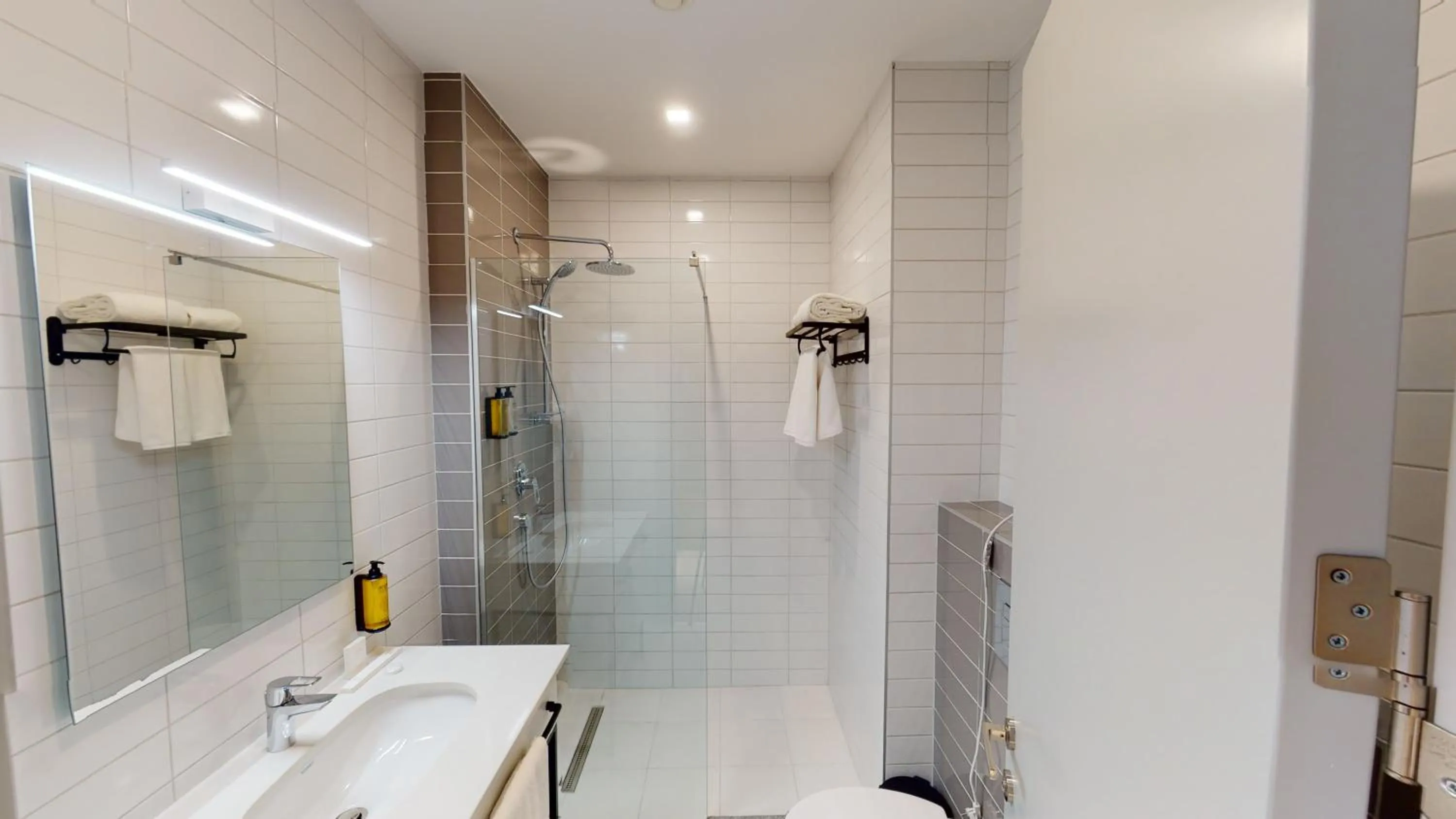 Bathroom in EPIGRAPH Design Hotel