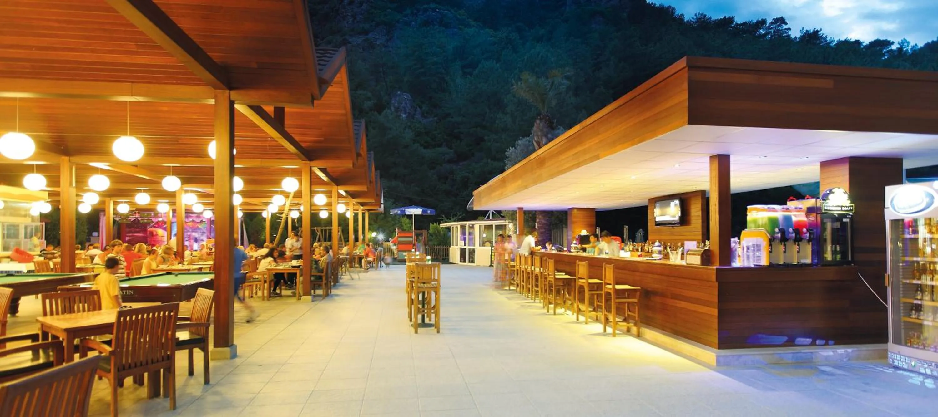 Restaurant/places to eat in Julian Forest Suites