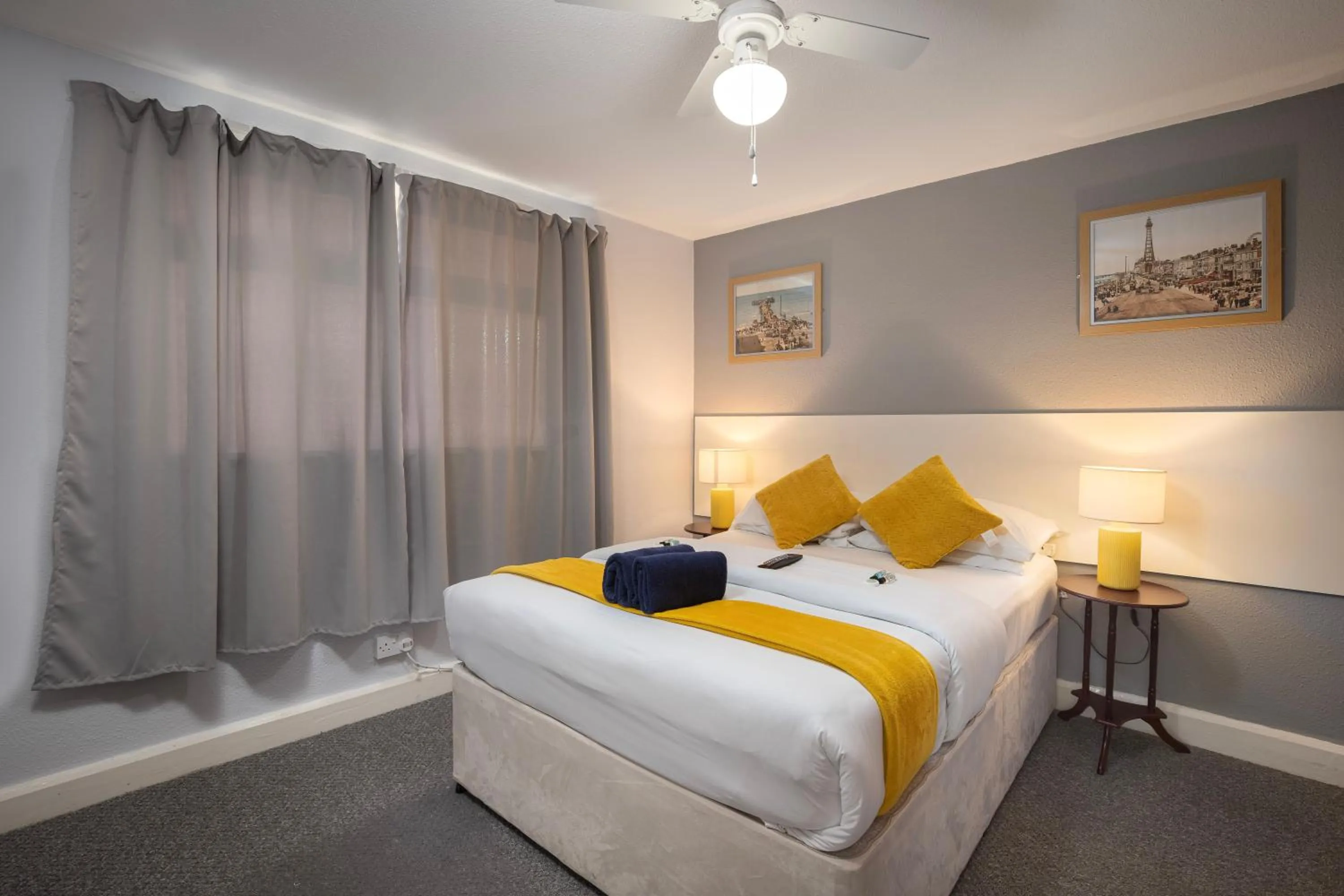 Bedroom, Bed in Royal Oakwell Hotel