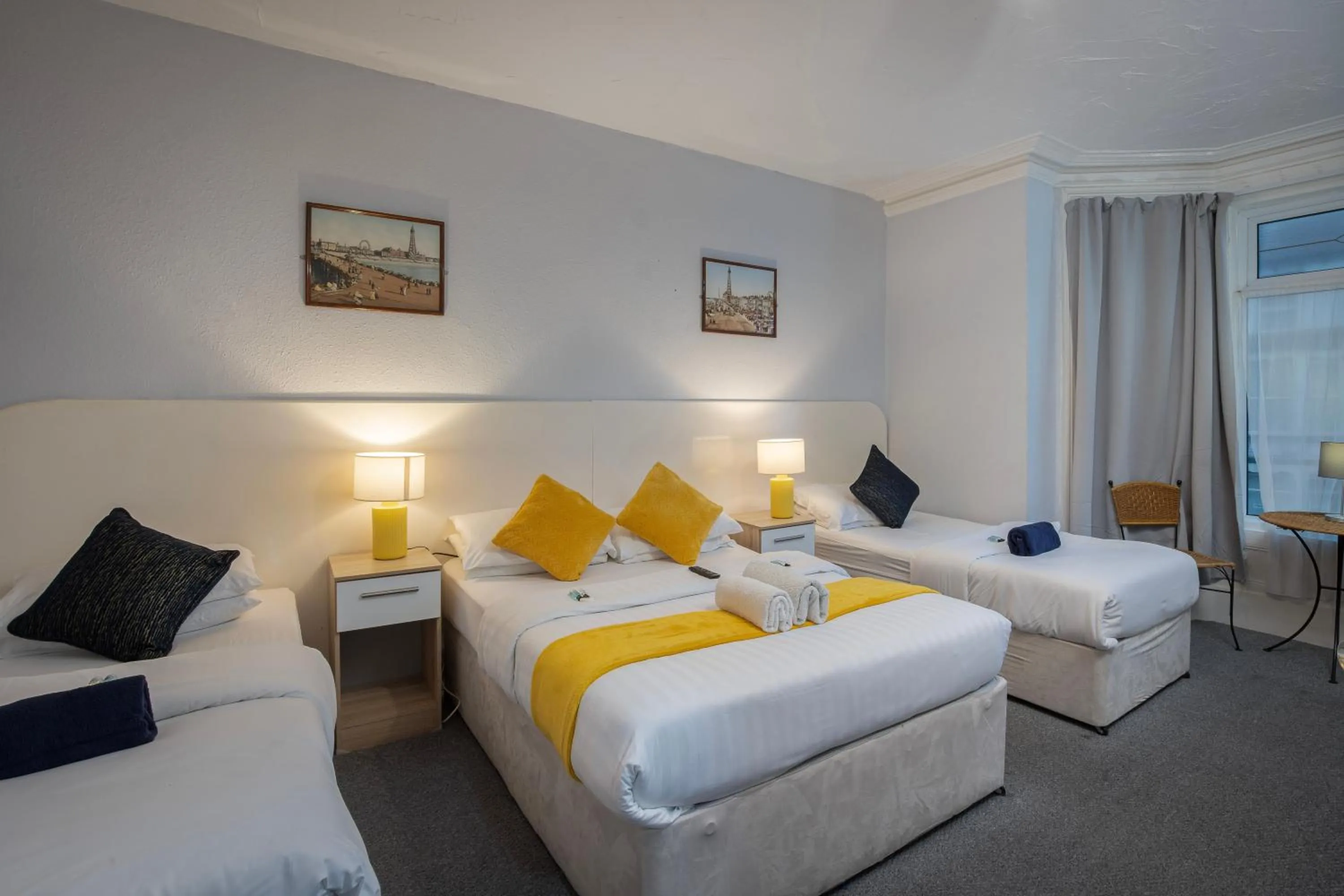 Bedroom, Bed in Royal Oakwell Hotel