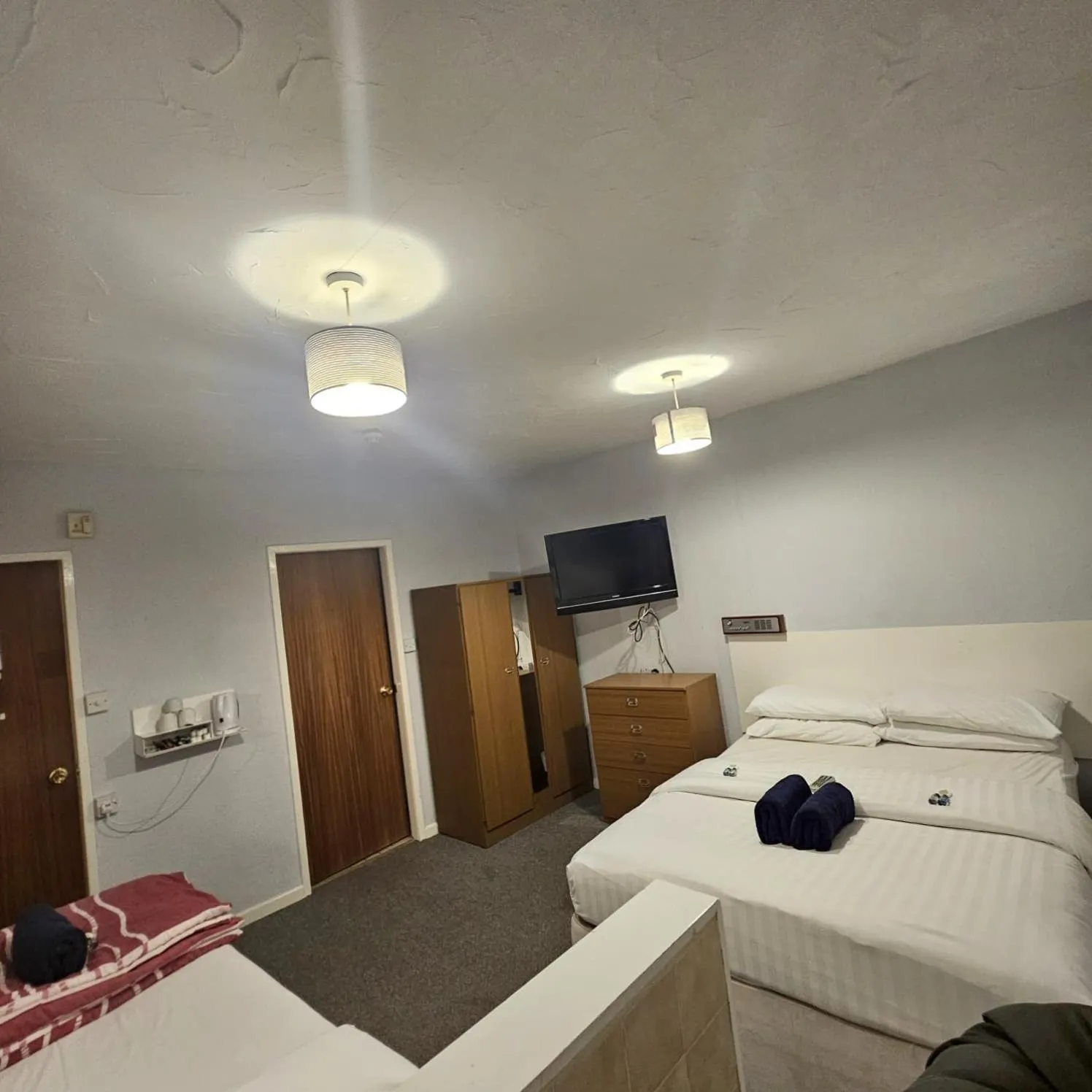Triple Room in Royal Oakwell Hotel