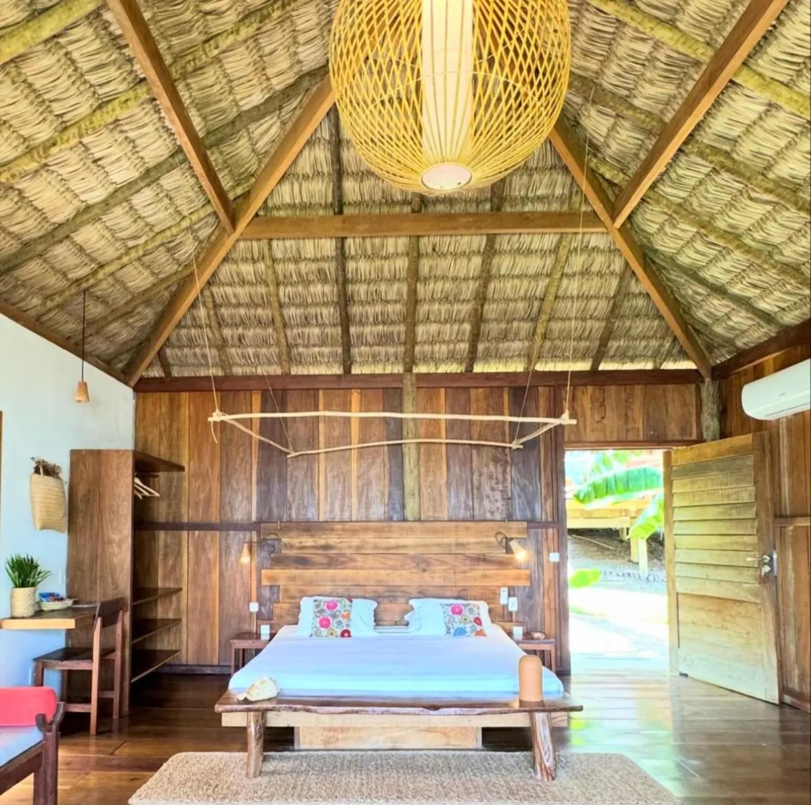 Bedroom, Bed in Villa Mango