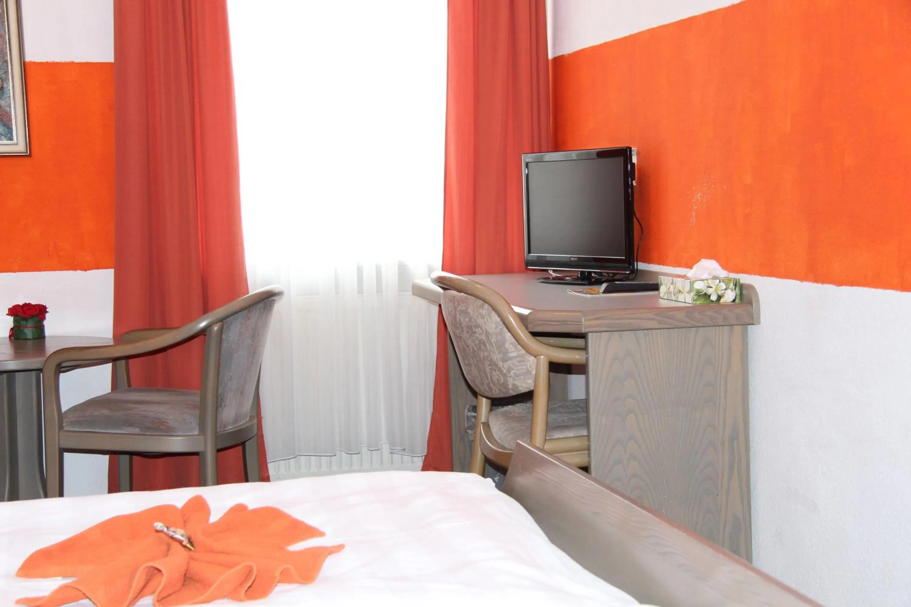 TV and multimedia in Hotel am Schloss Neuenstein