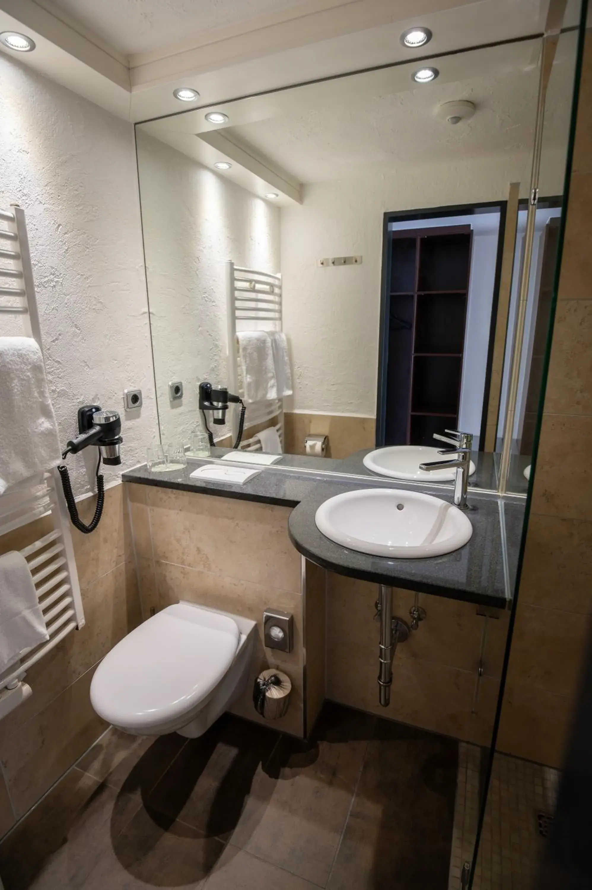 Double Room with Balcony - single occupancy in Gästehaus am Räuschenberg Double Room with Balcony - single occupancy in Gästehaus am Räuschenberg