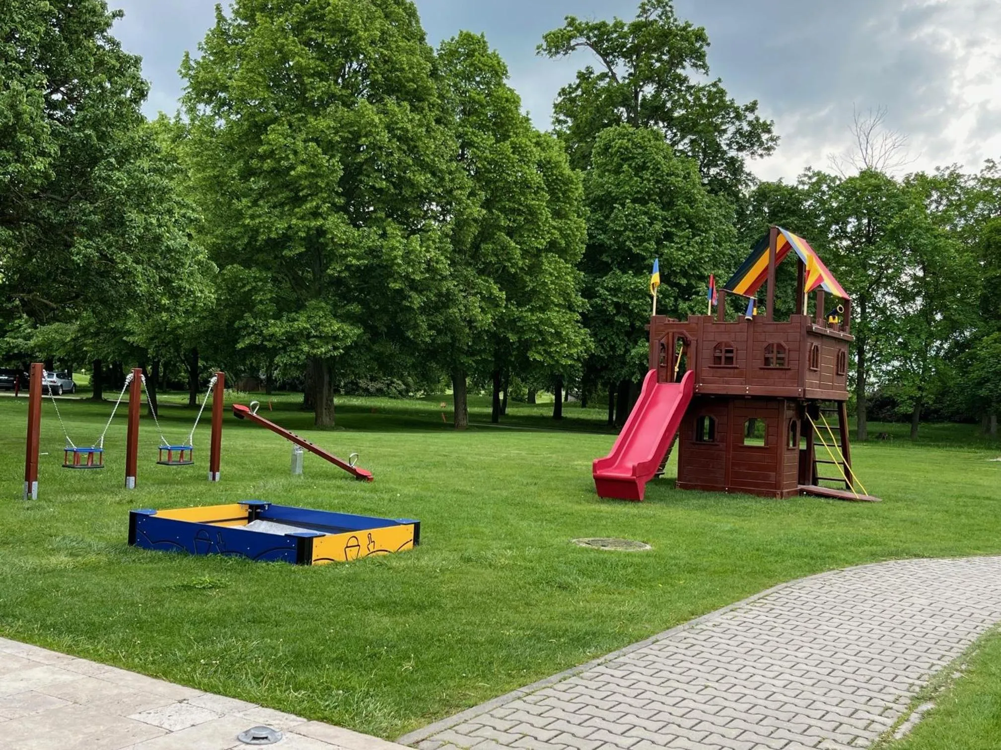 Children play ground in Apex Hotel