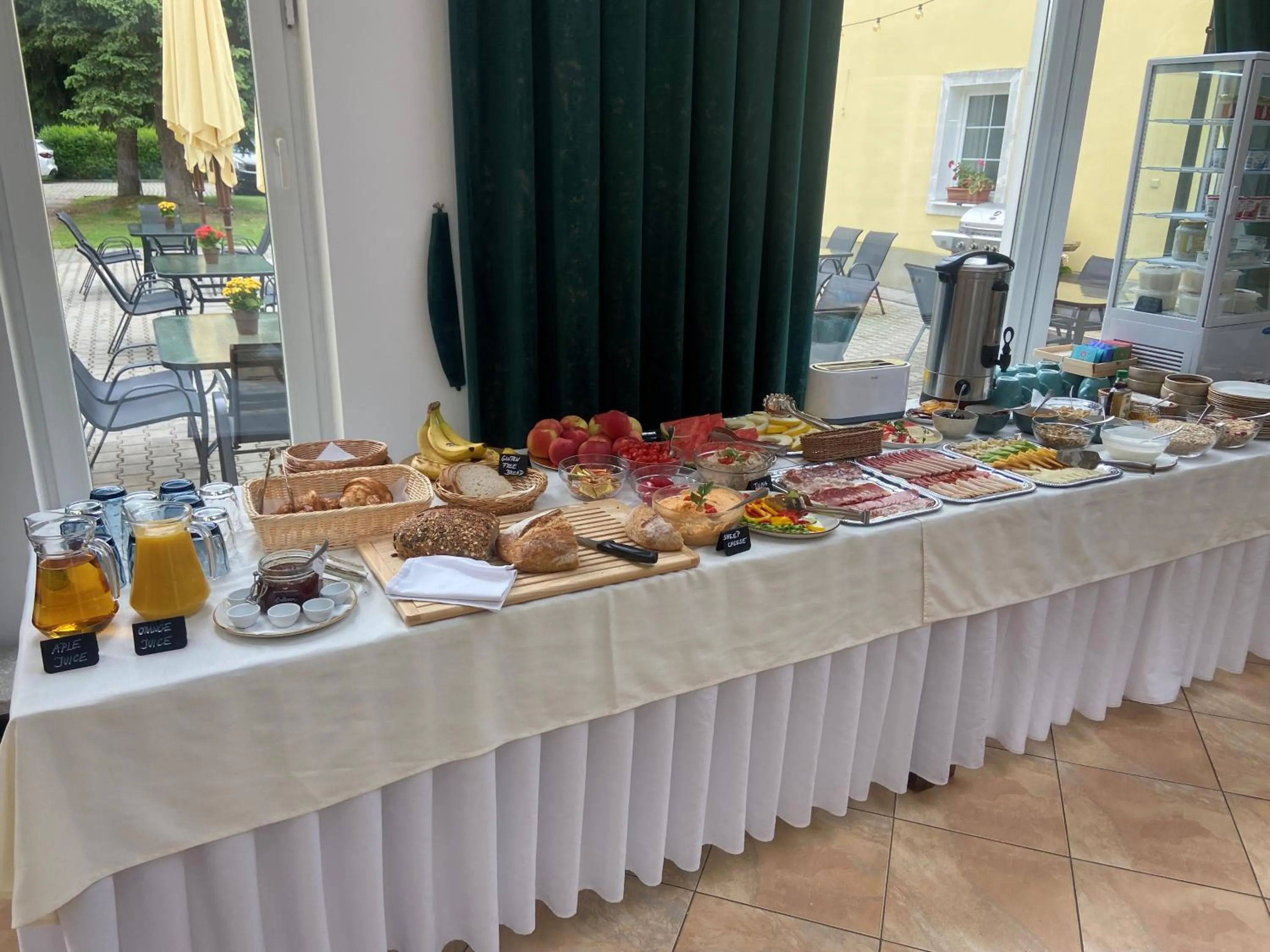 Breakfast in Apex Hotel