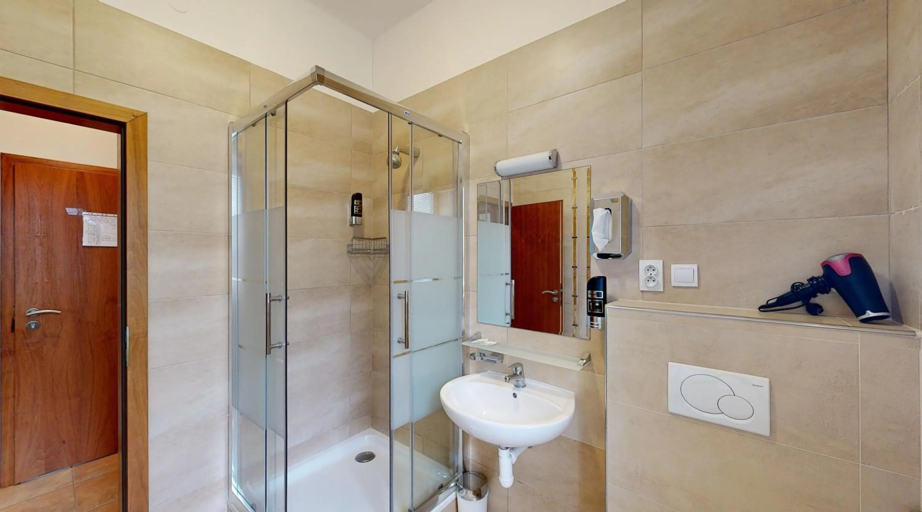 Bathroom in Apex Hotel