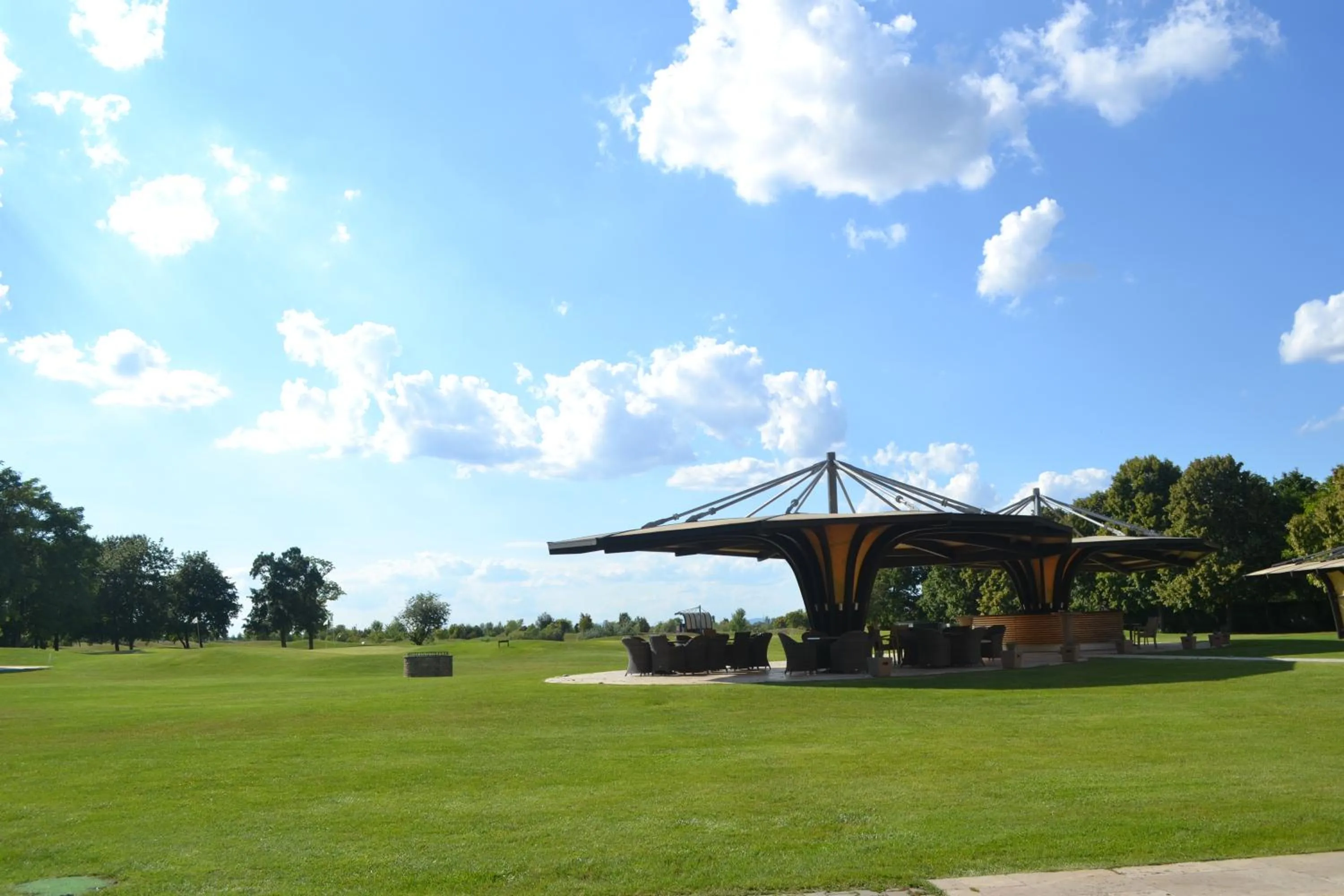 Golfcourse in Apex Hotel