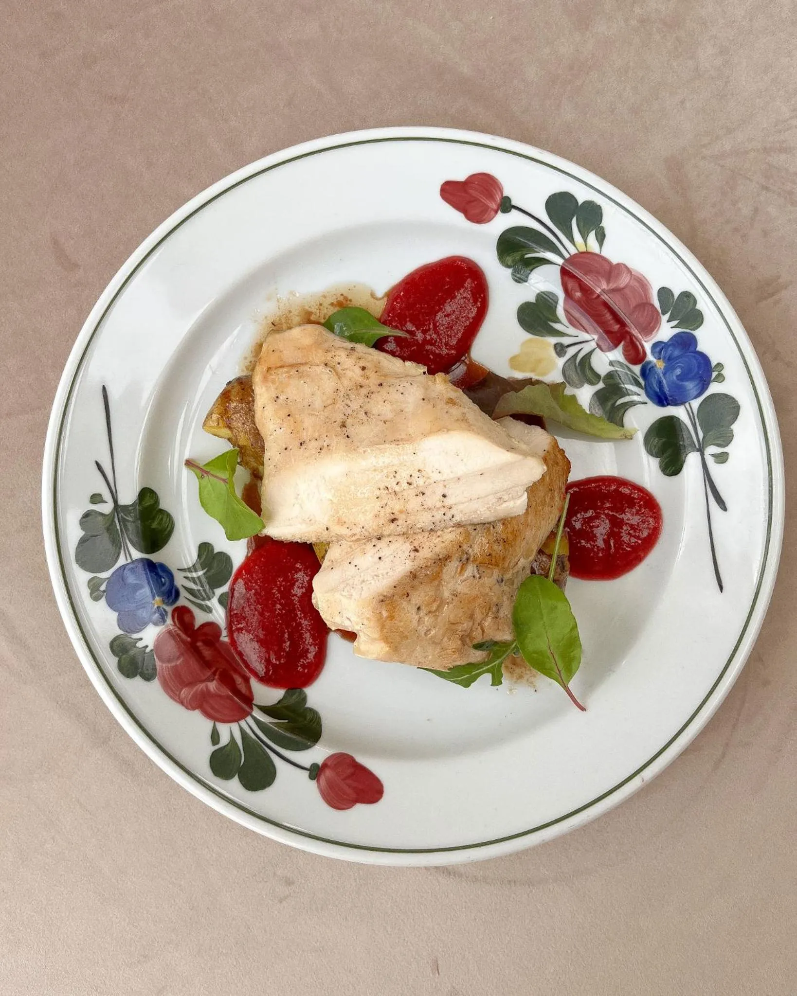 Food and drinks in Apex Hotel