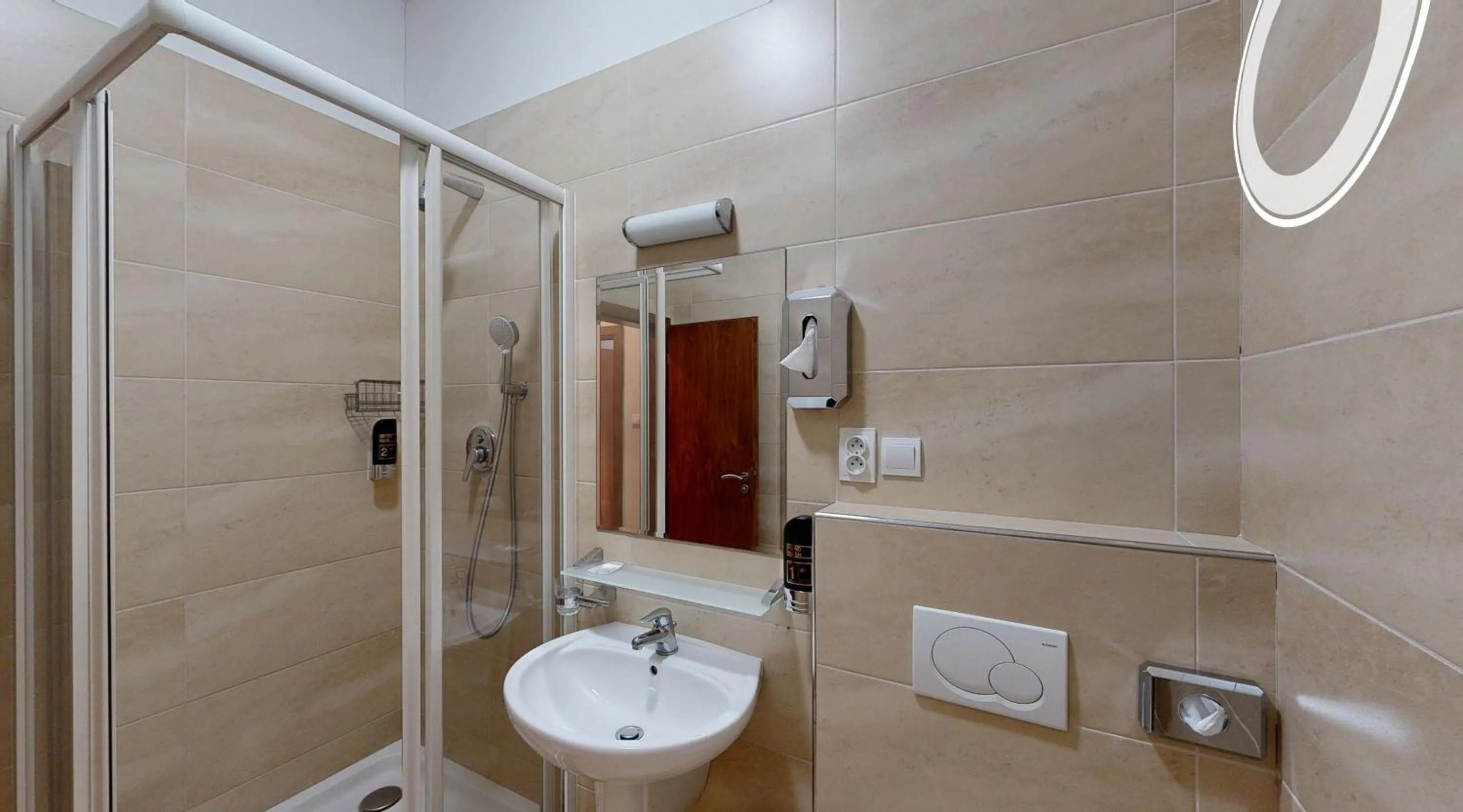 Bathroom in Apex Hotel