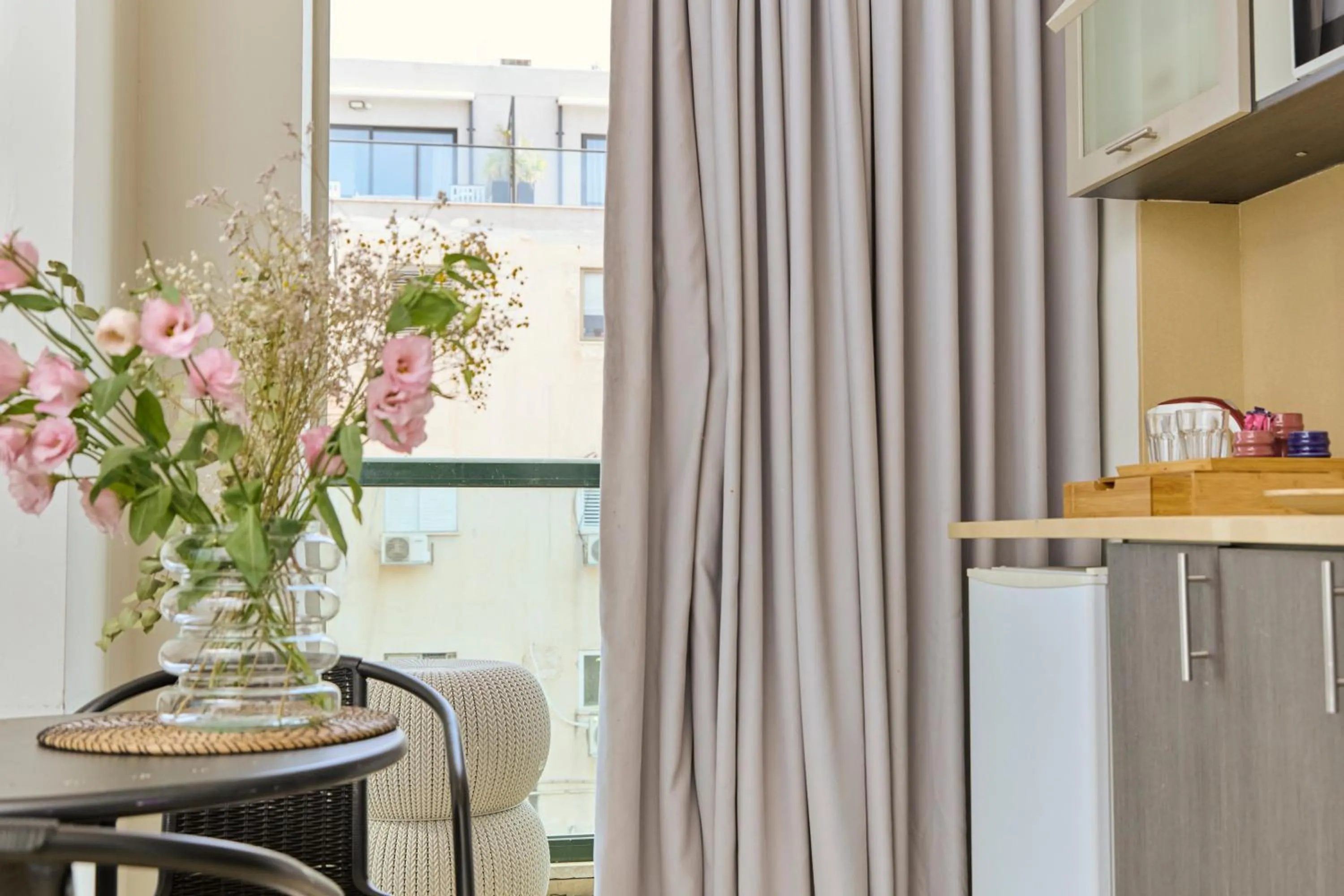 Coffee/tea facilities in H7 TLV