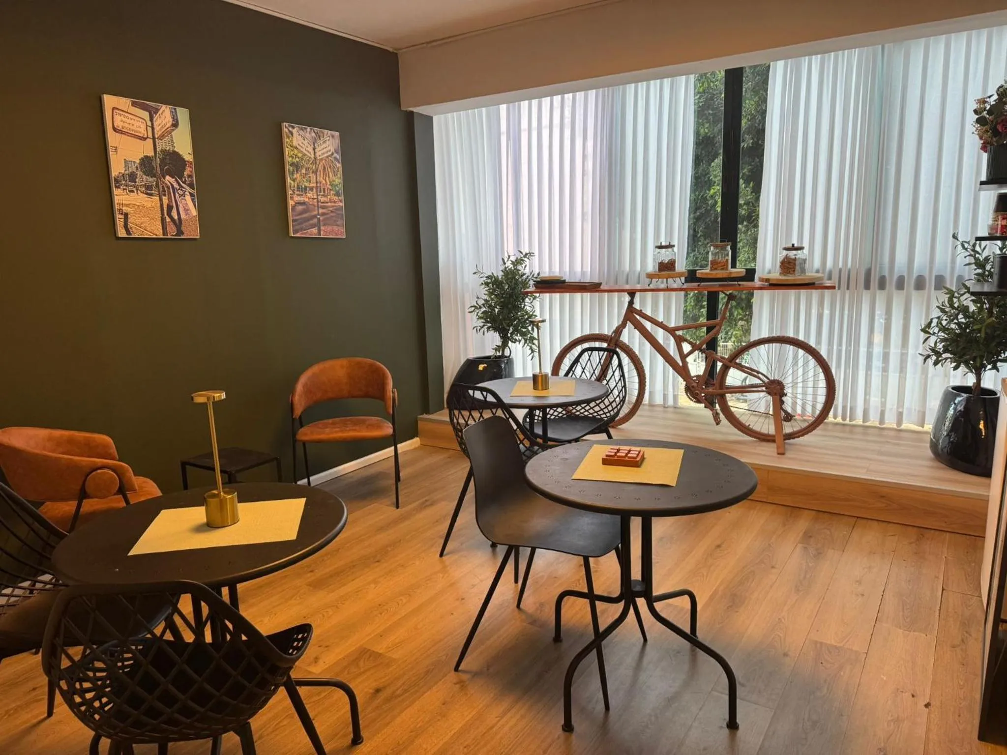 Property building in H7 TLV