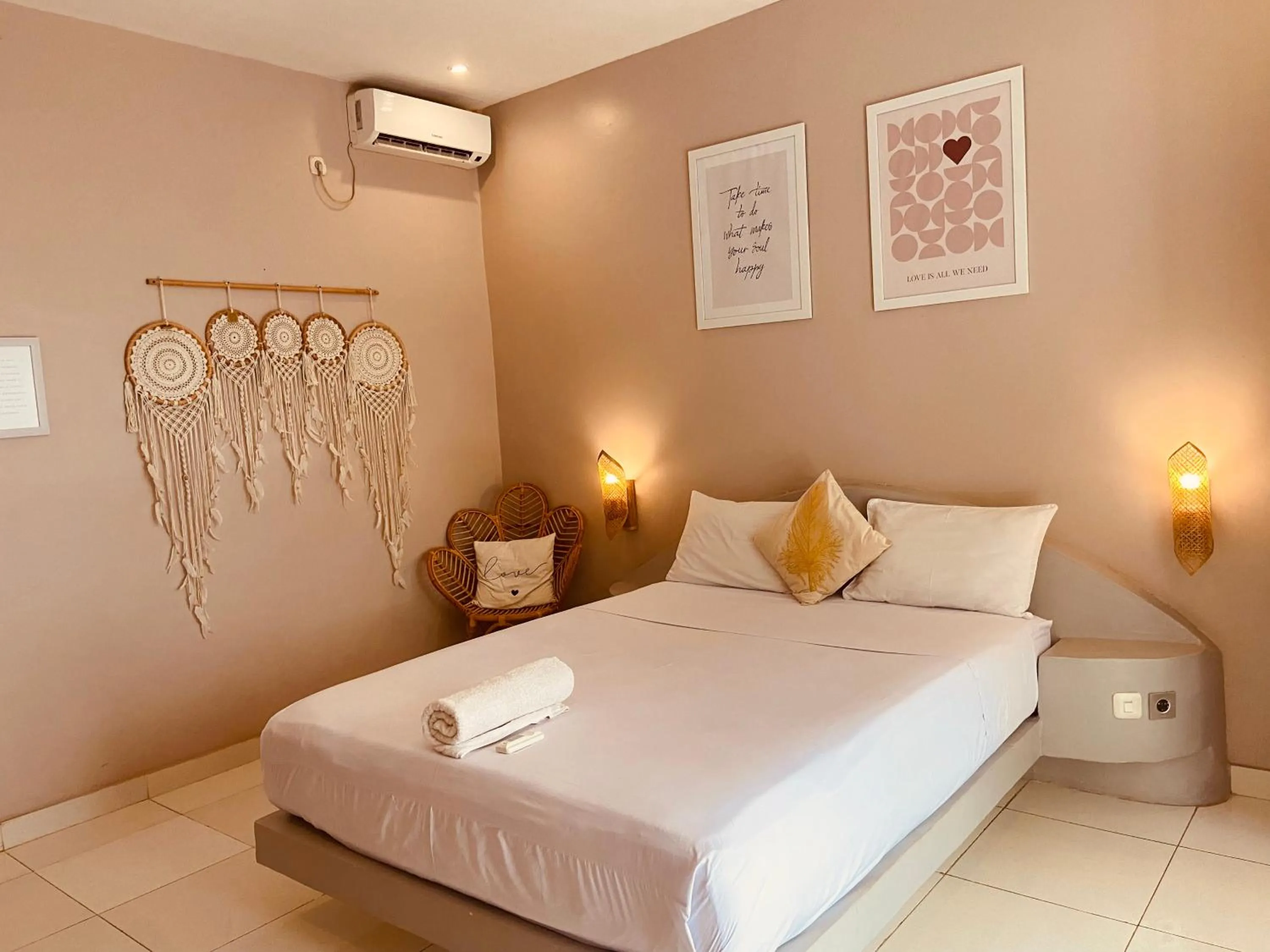 Bed in Follow Your Dreams Gili Air