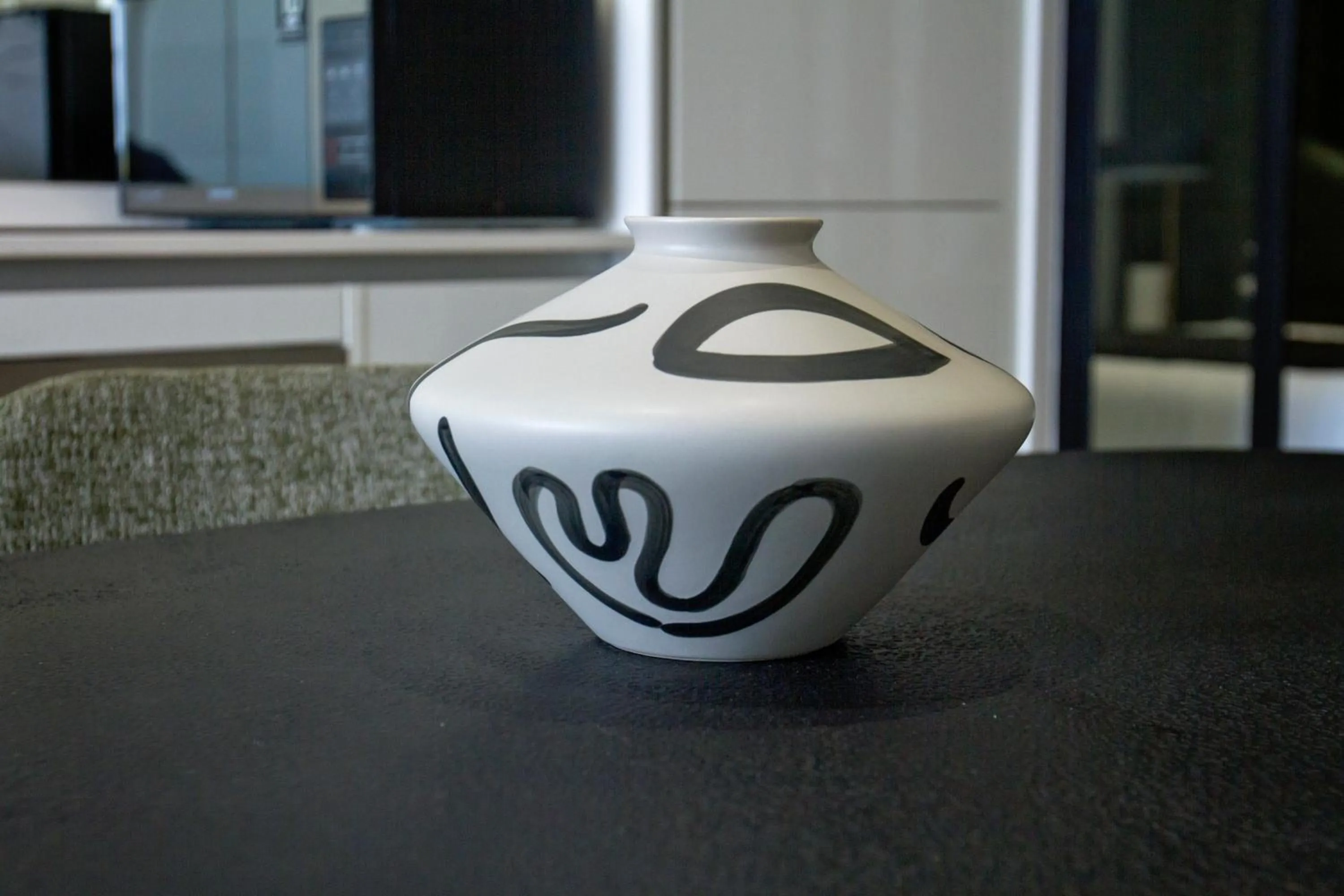 Decorative detail in Executive Apartment at Ellipse Waterfall