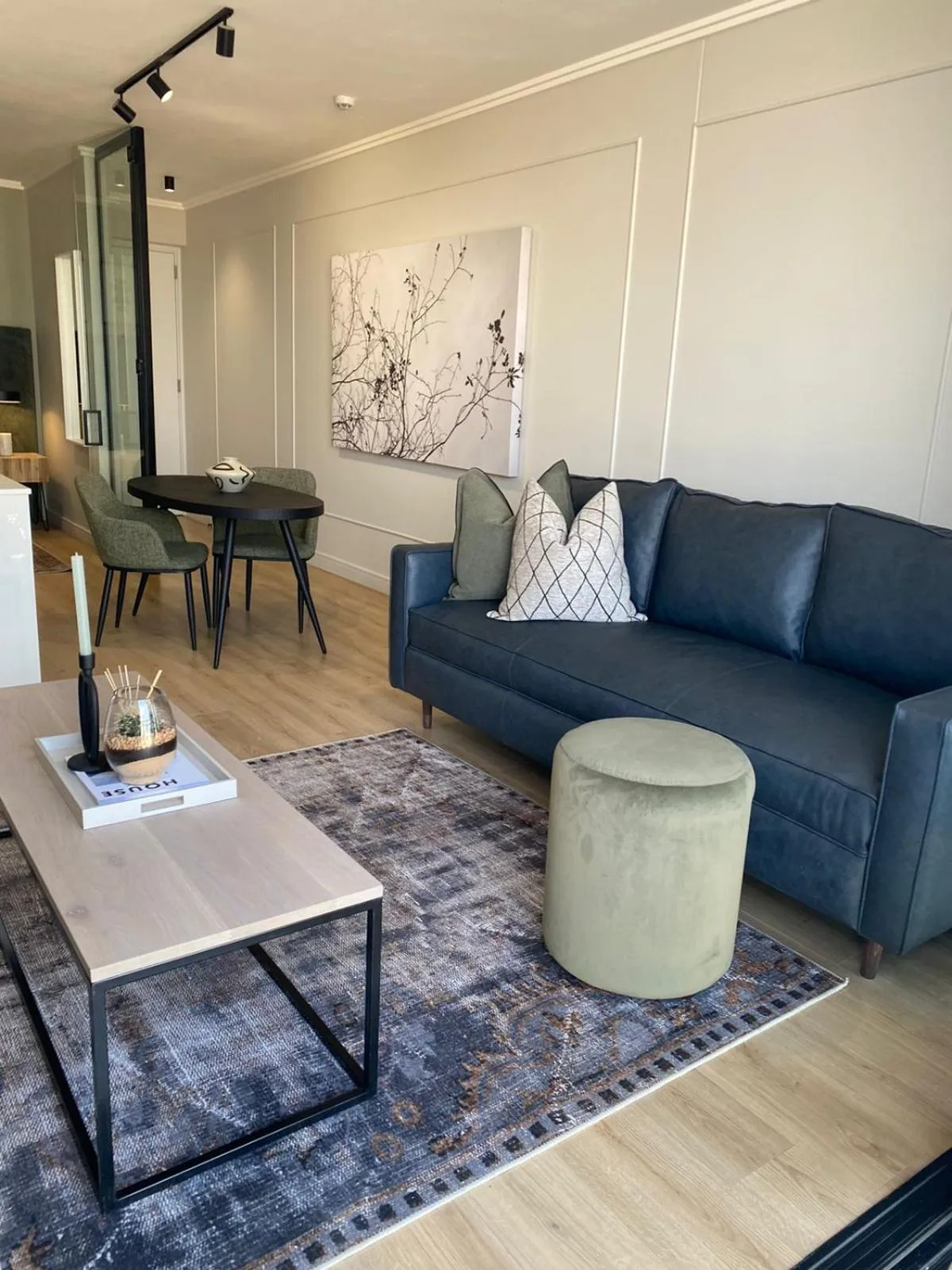 Living room in Executive Apartment at Ellipse Waterfall