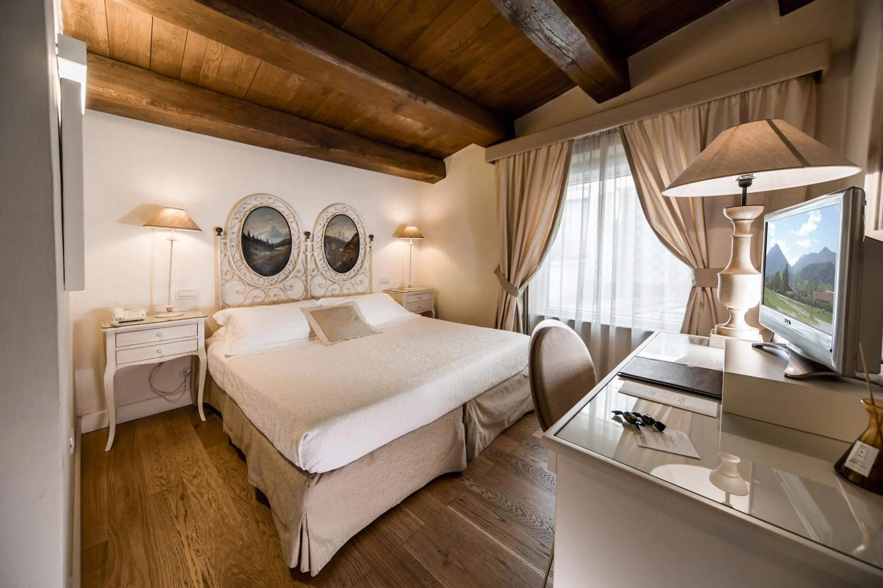 Photo of the whole room, Bed in Hotel & Residenza 100 Torri