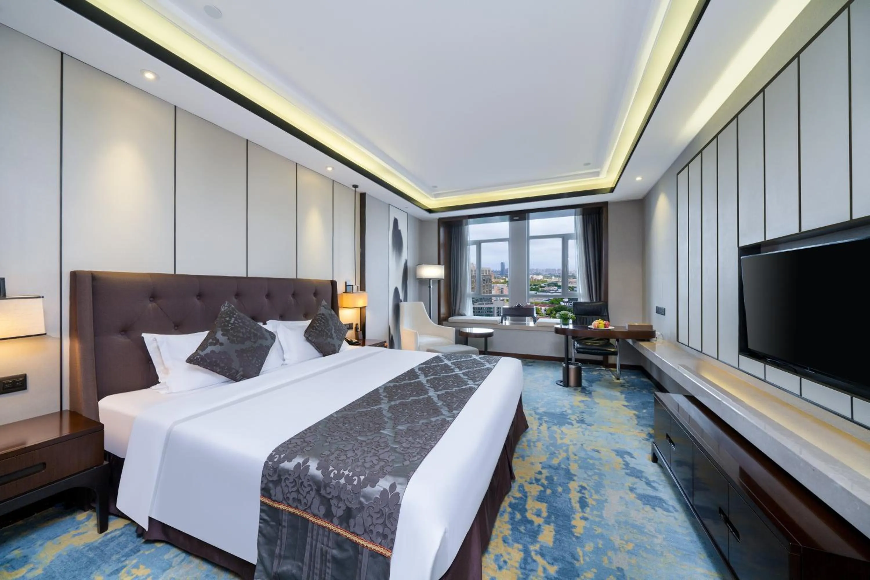 Bed in ME Yinhe International Hotel