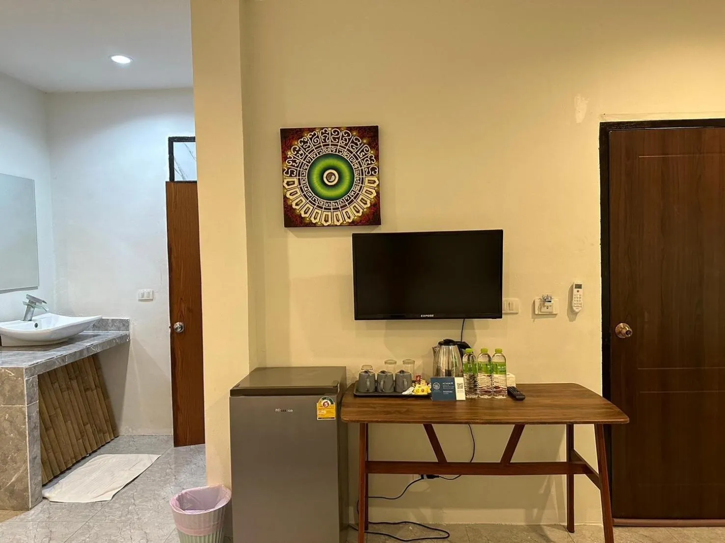 TV and multimedia in The Sea Resort Haad Rin