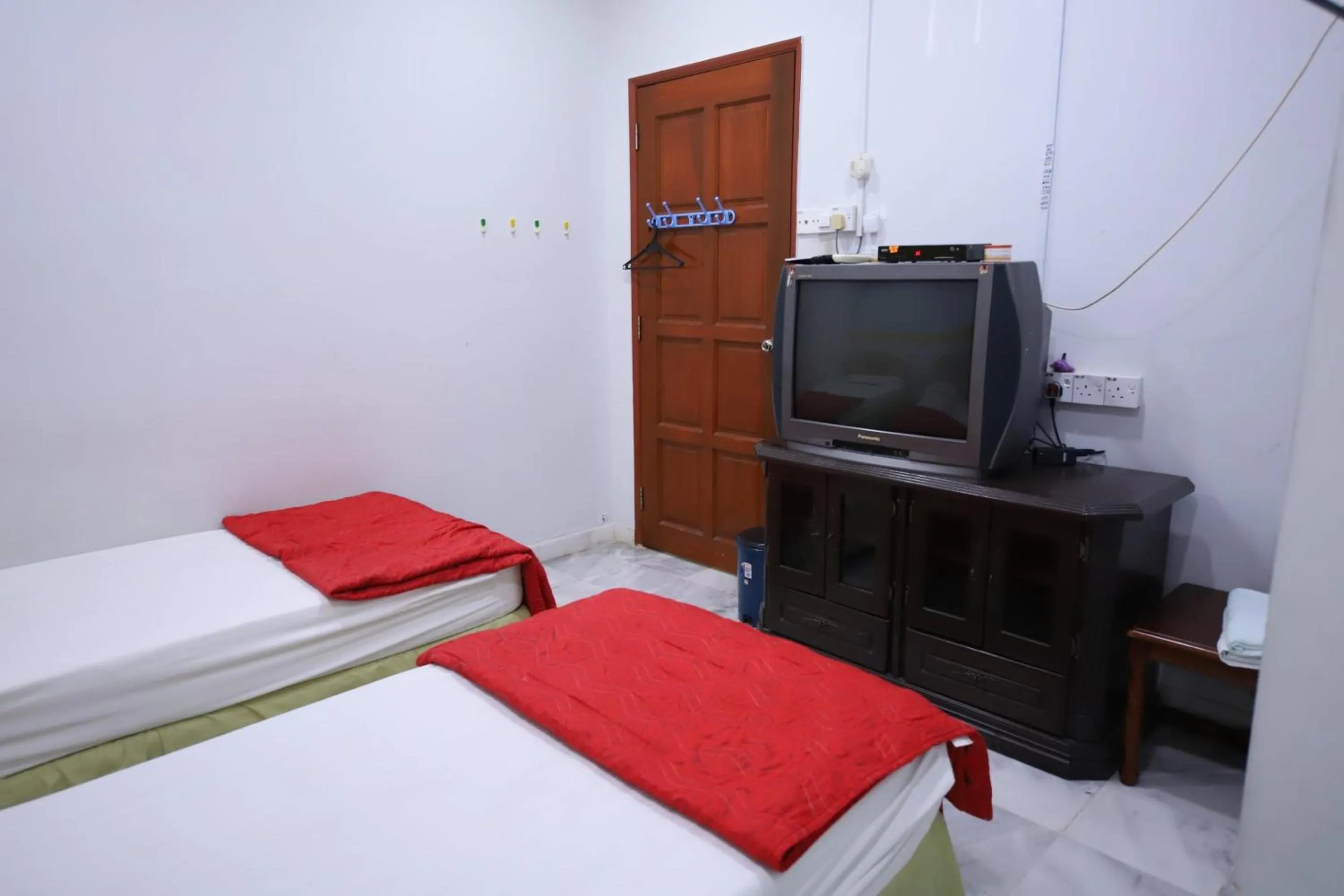 Bedroom, Bed in OYO Homes 90575 CK Bahau Homestay