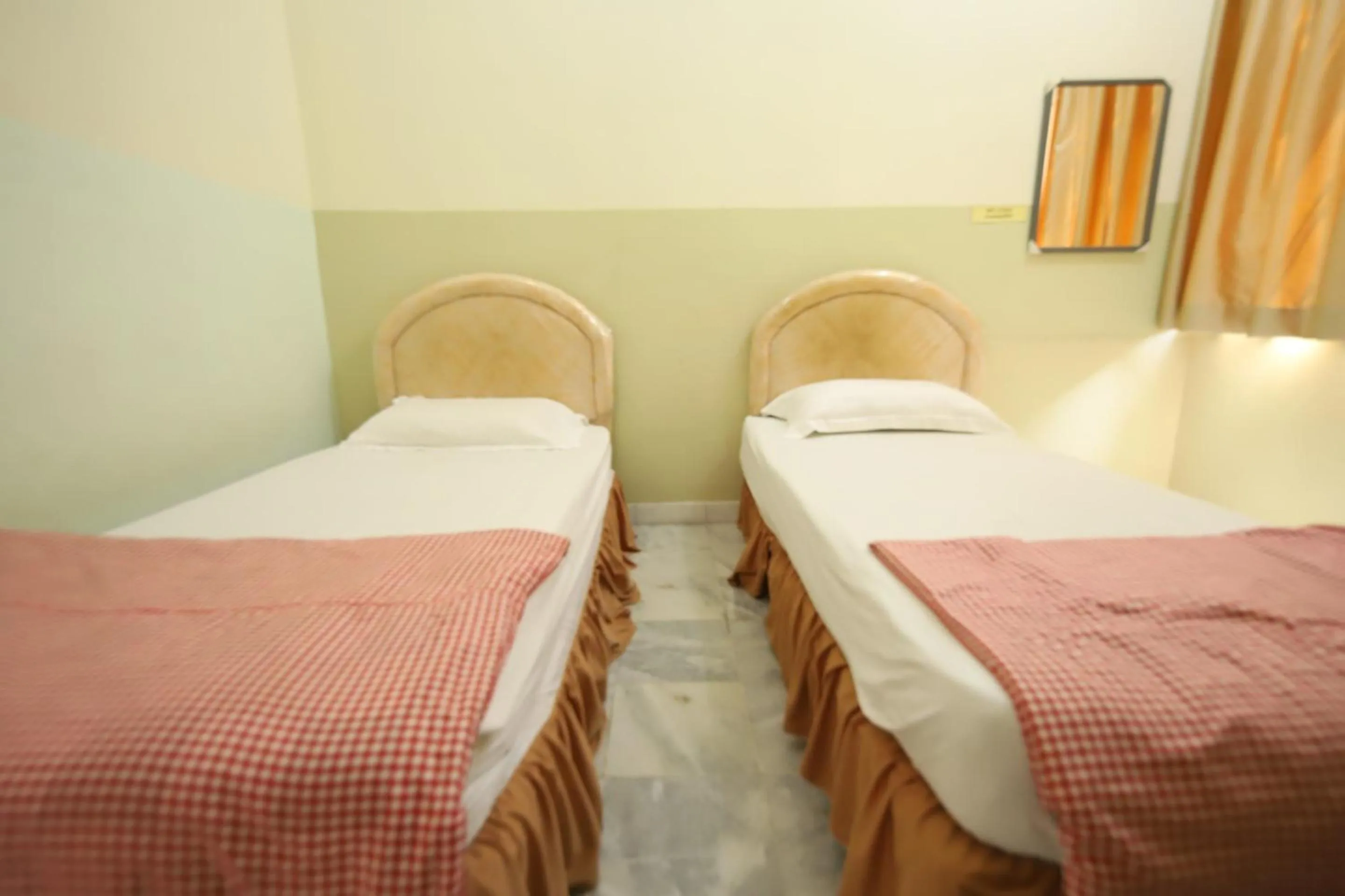 Bedroom, Bed in OYO Homes 90575 CK Bahau Homestay