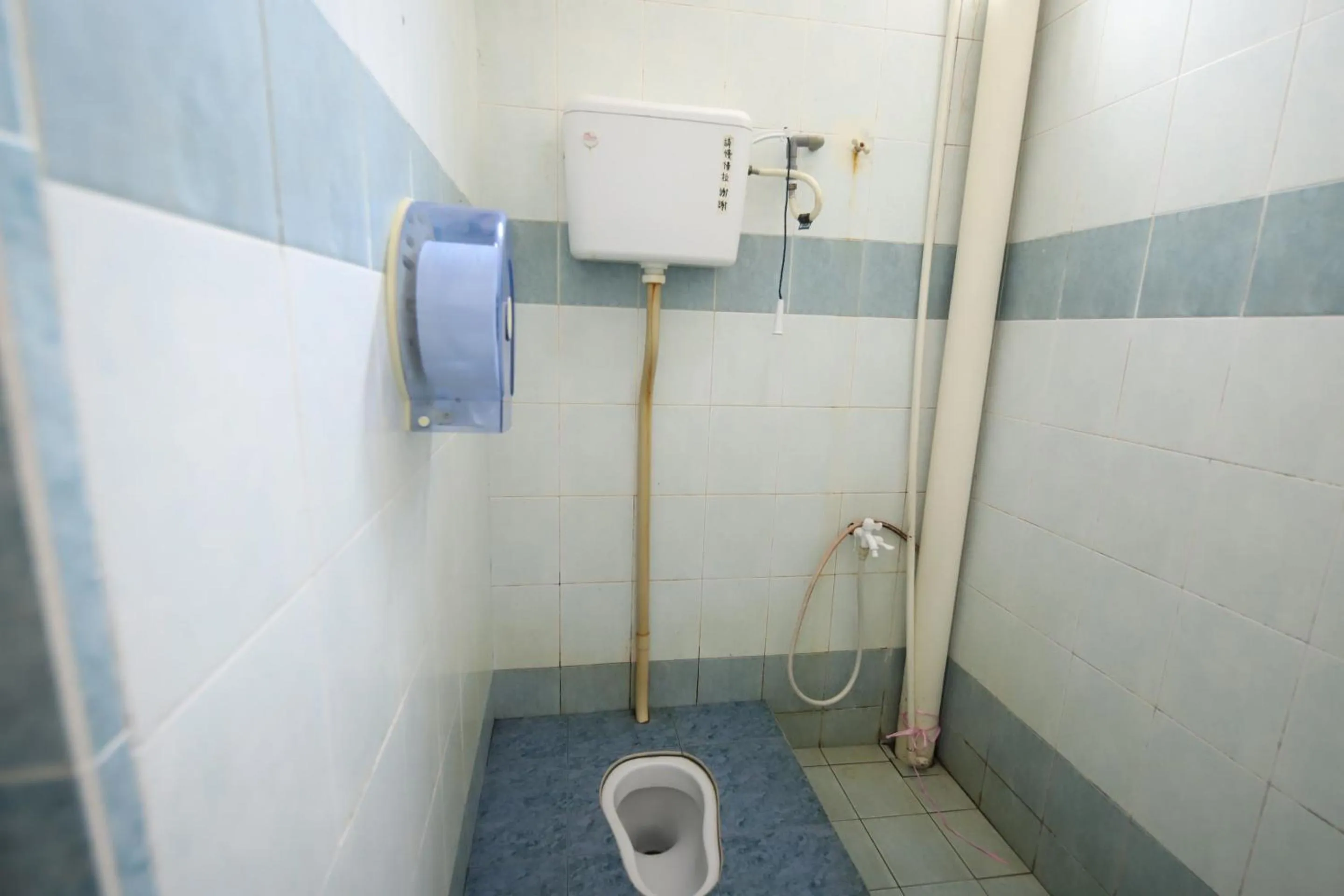 Bathroom in OYO Homes 90575 CK Bahau Homestay