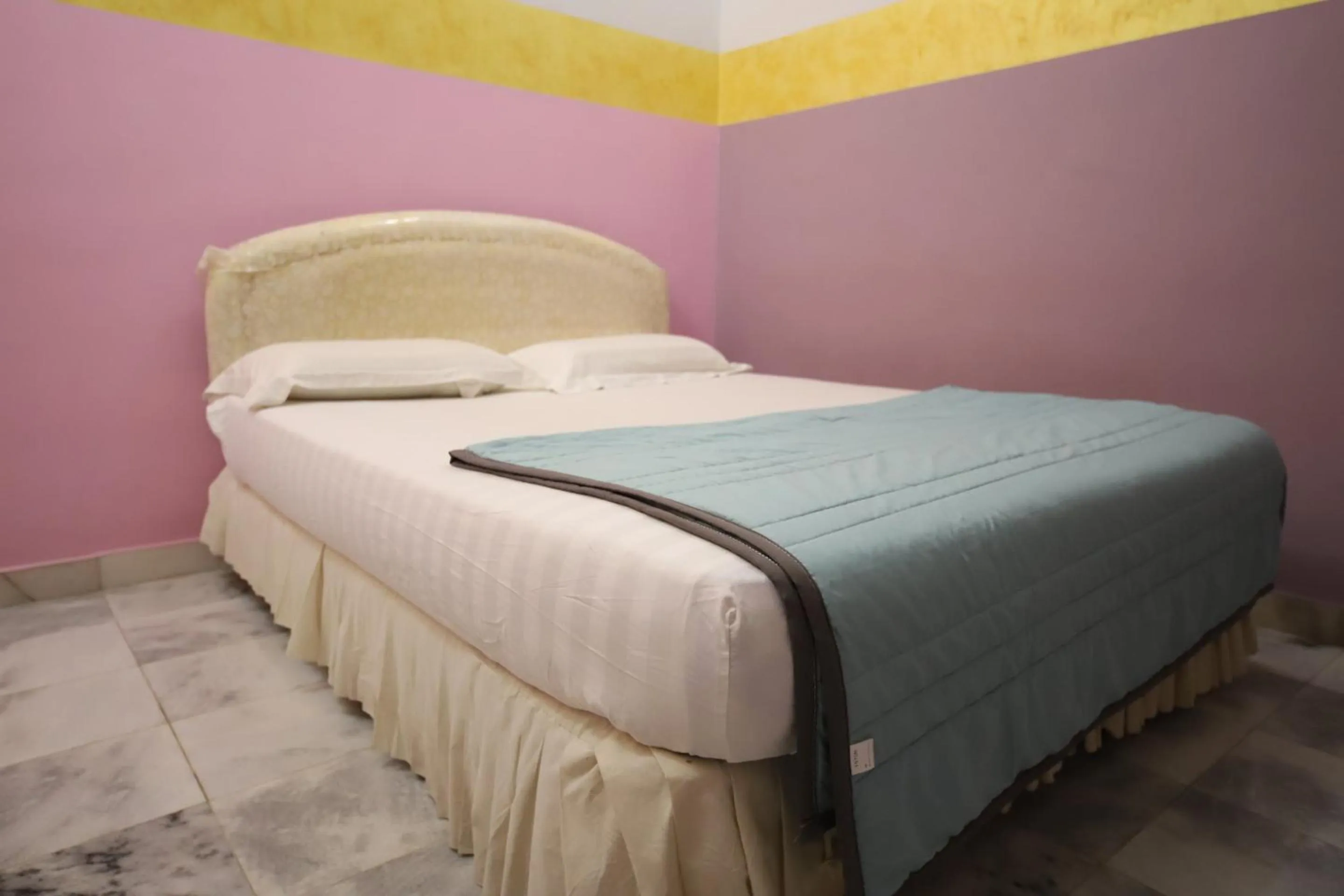 Bedroom, Bed in OYO Homes 90575 CK Bahau Homestay