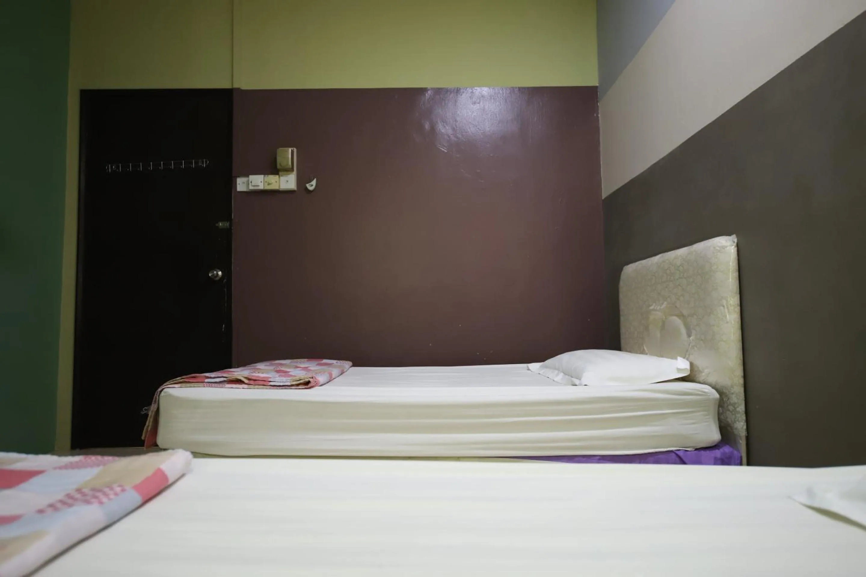 Bedroom, Bed in OYO Homes 90575 CK Bahau Homestay