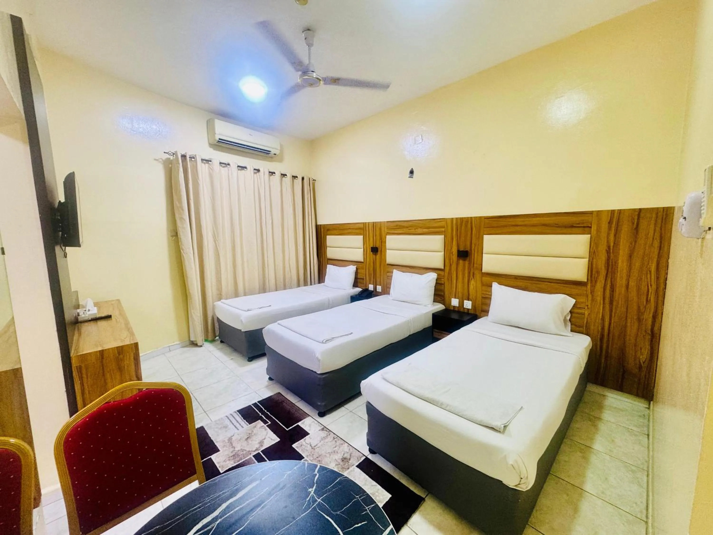 Bedroom, Bed in Al Ammari Hotel