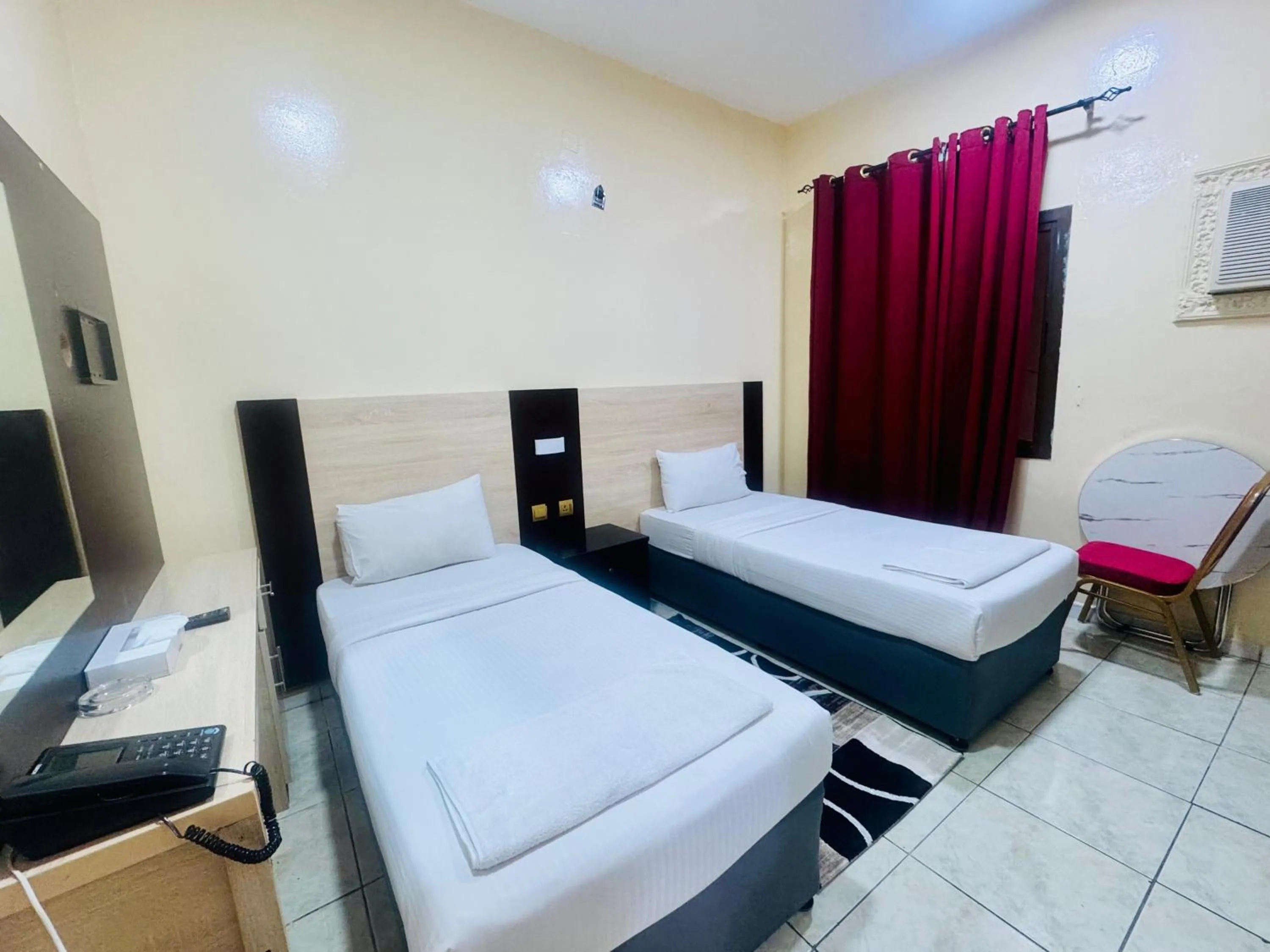 Bedroom, Bed in Al Ammari Hotel