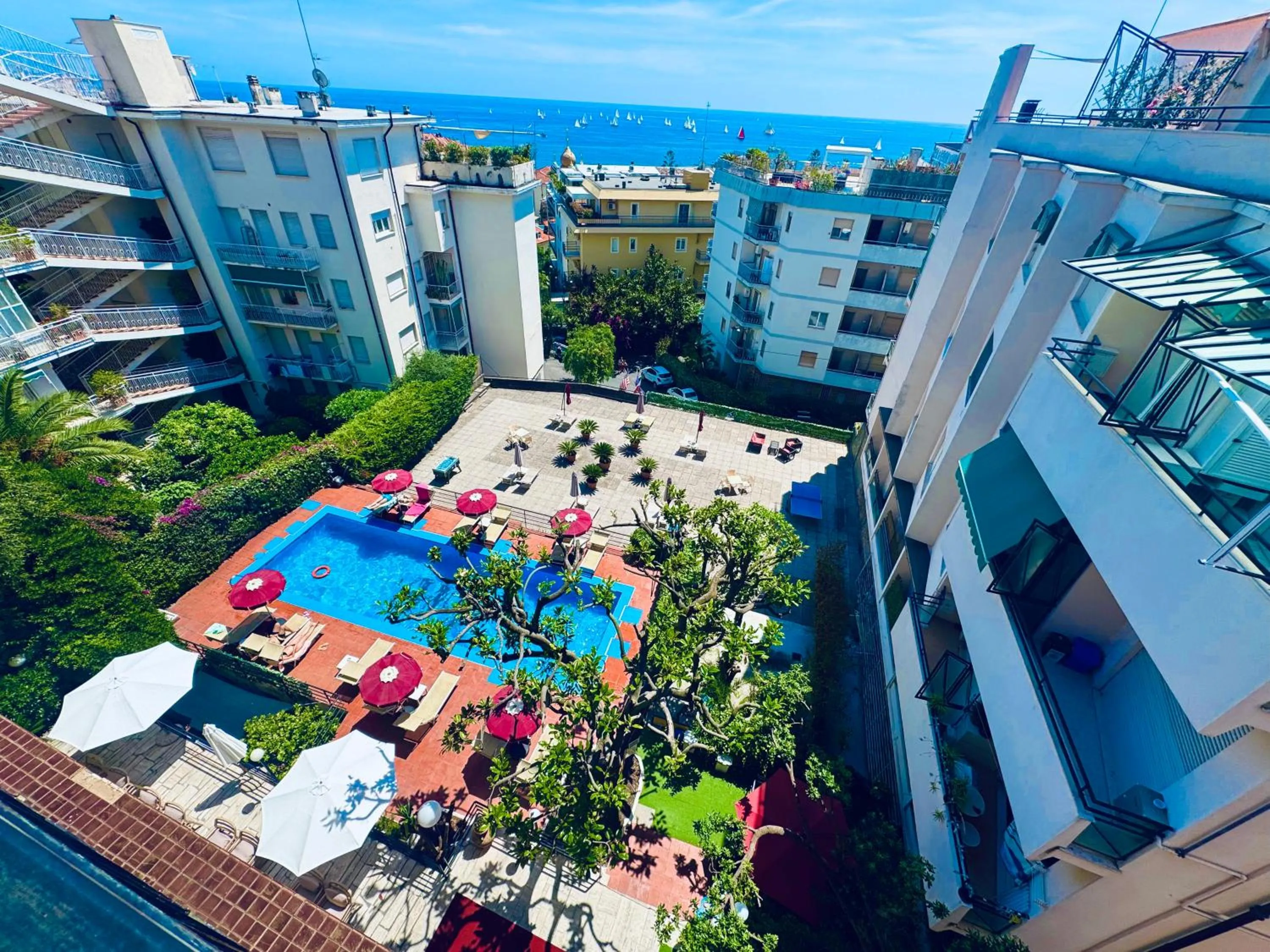 Property building in Hotel Principe