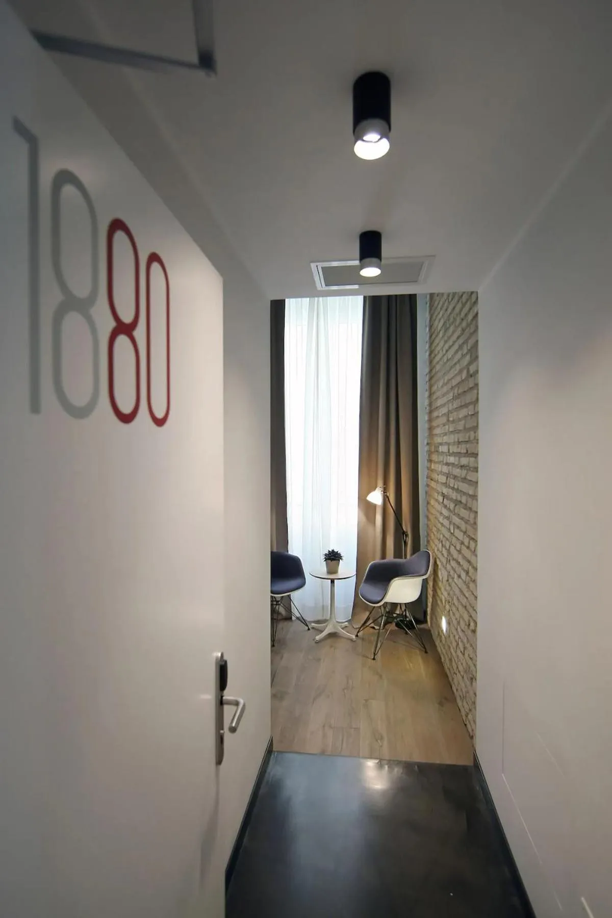 Decorative detail in Hotel Giolli Nazionale