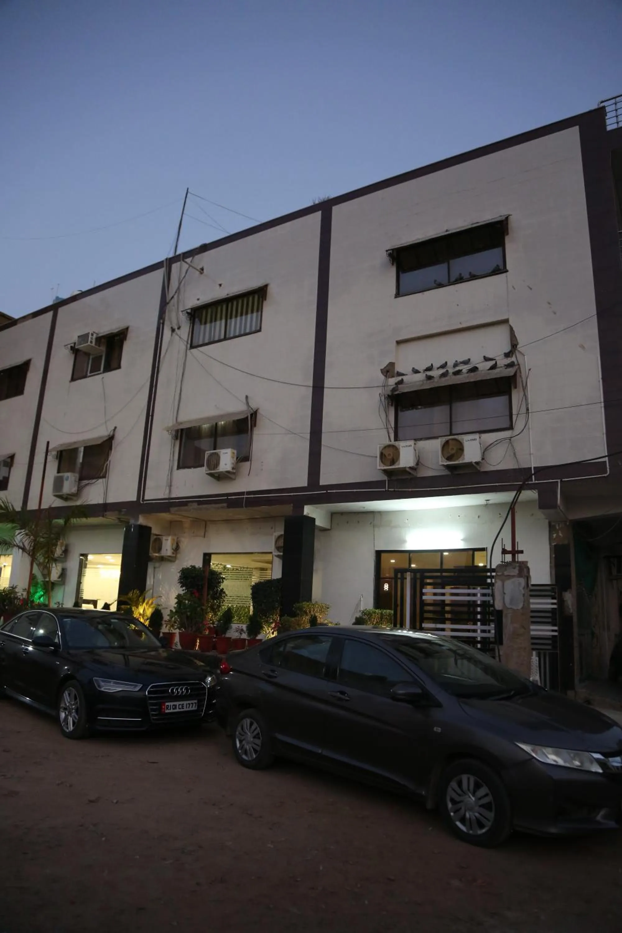 Parking in Green Club Farm