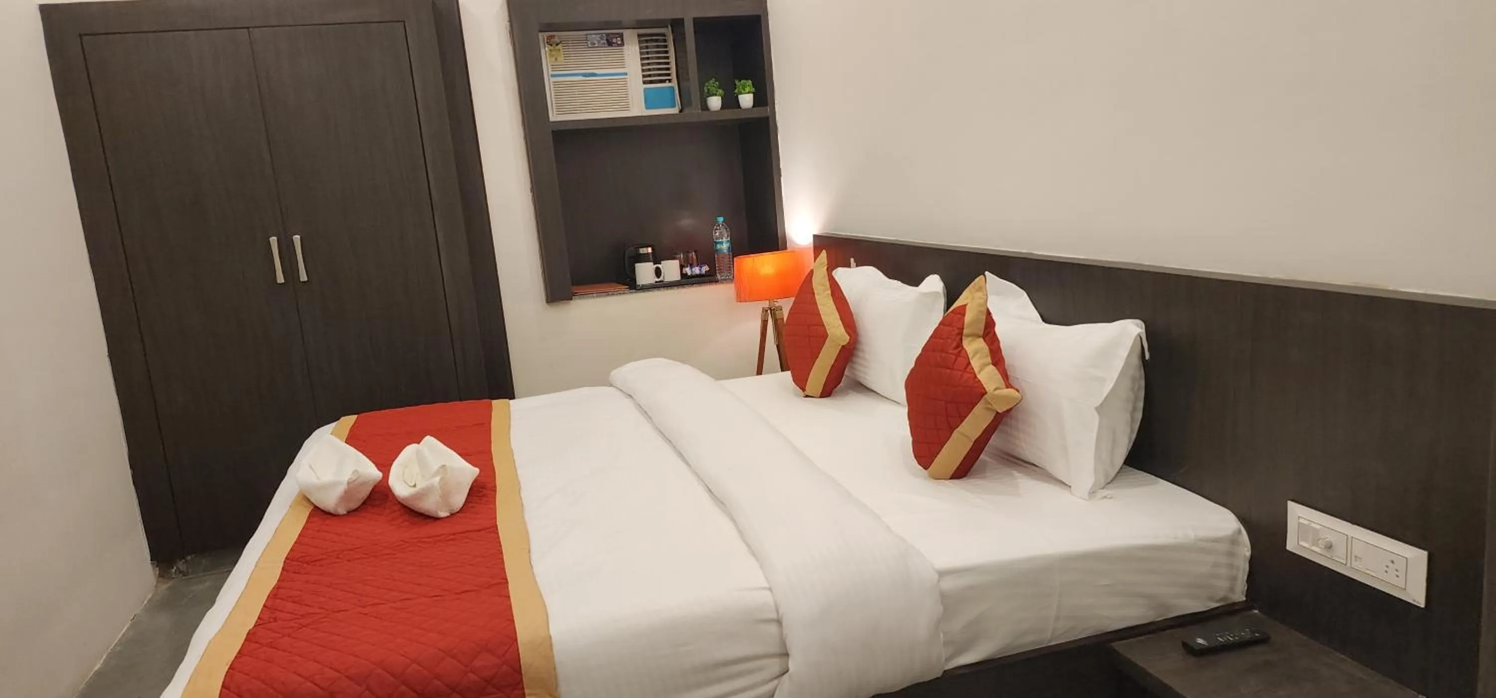 Bed in Green Club Farm