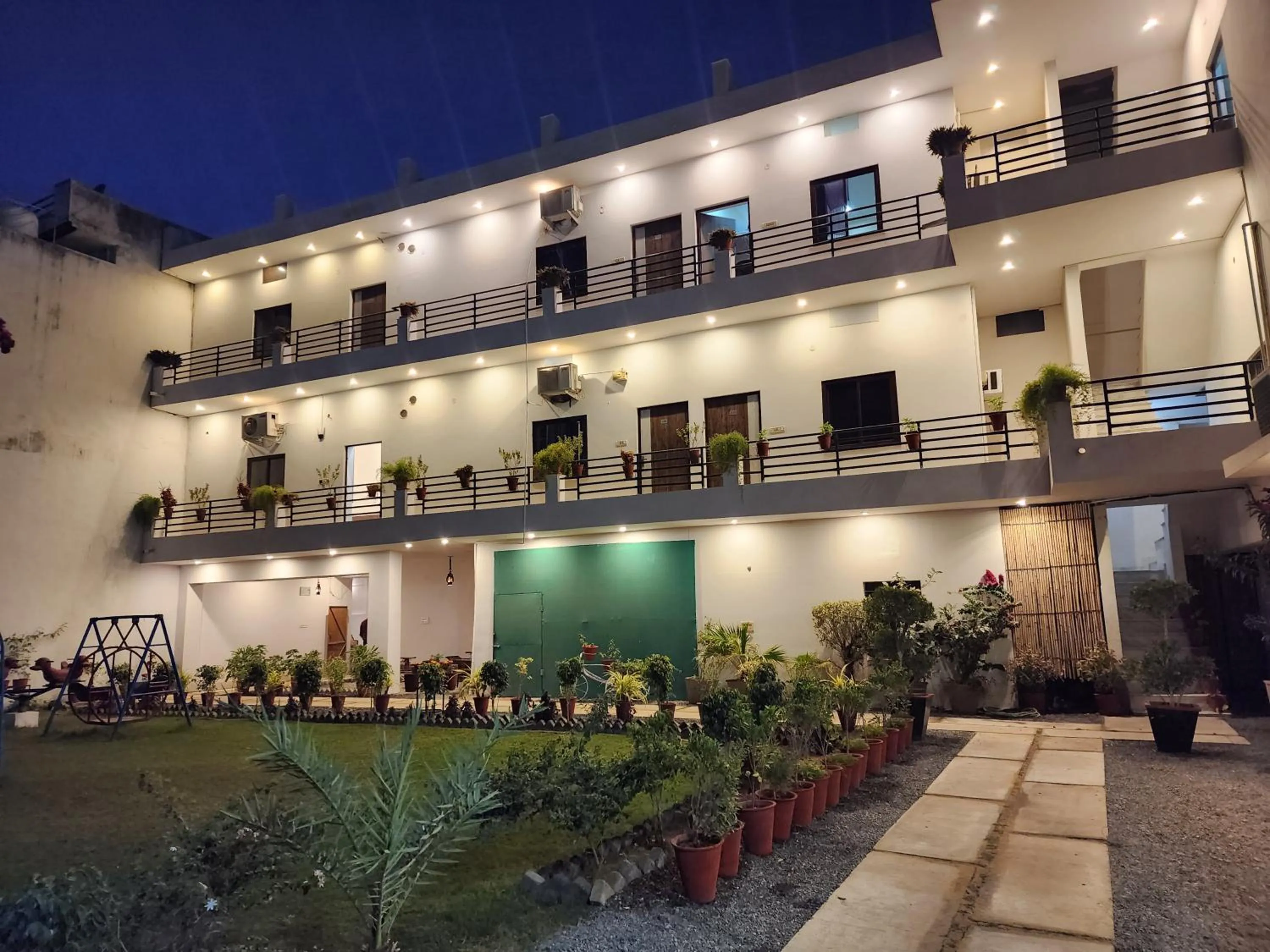 Property building in Green Club Farm