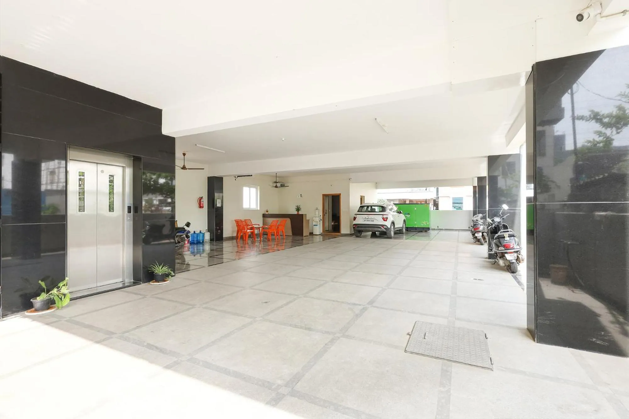 Parking in FabHotel Karthikeya Residency - Tirupati Bus Stand - 900m